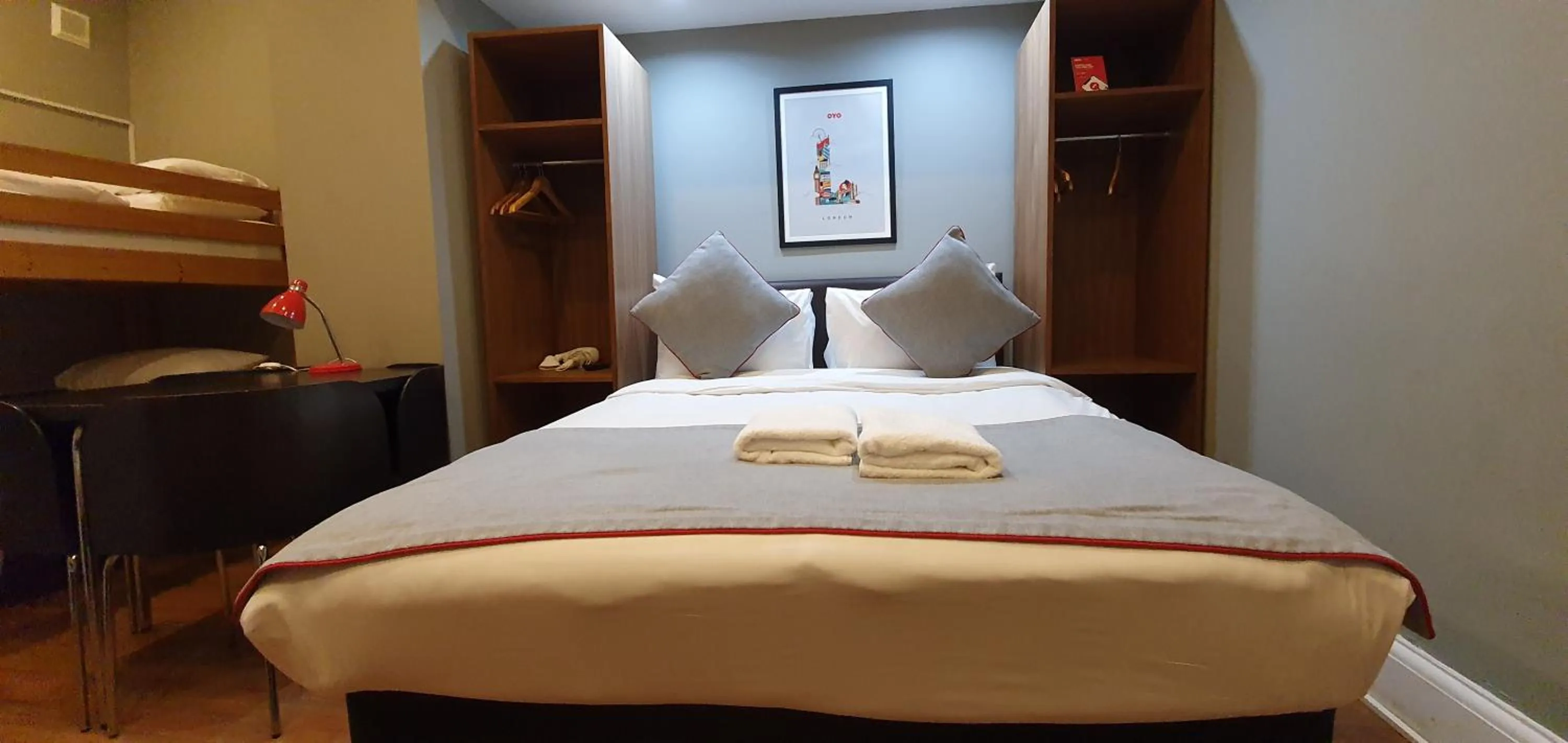 Bedroom in Belgravia Rooms Hotel