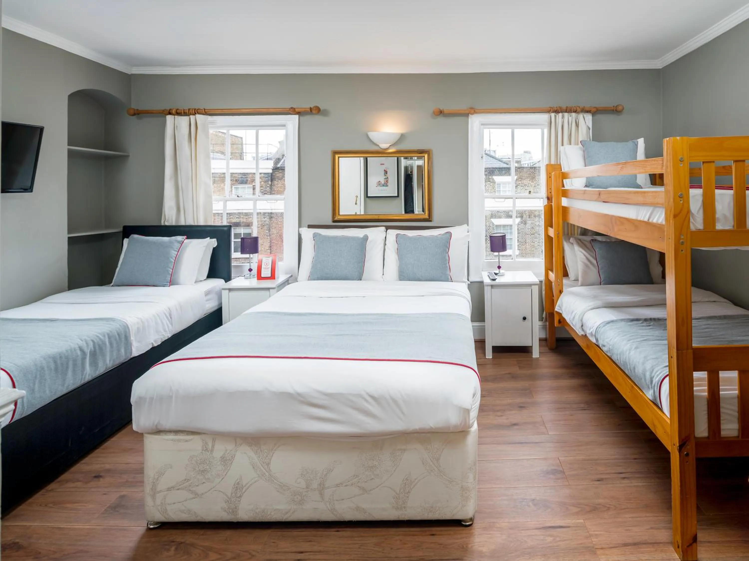 Bedroom in Belgravia Rooms Hotel