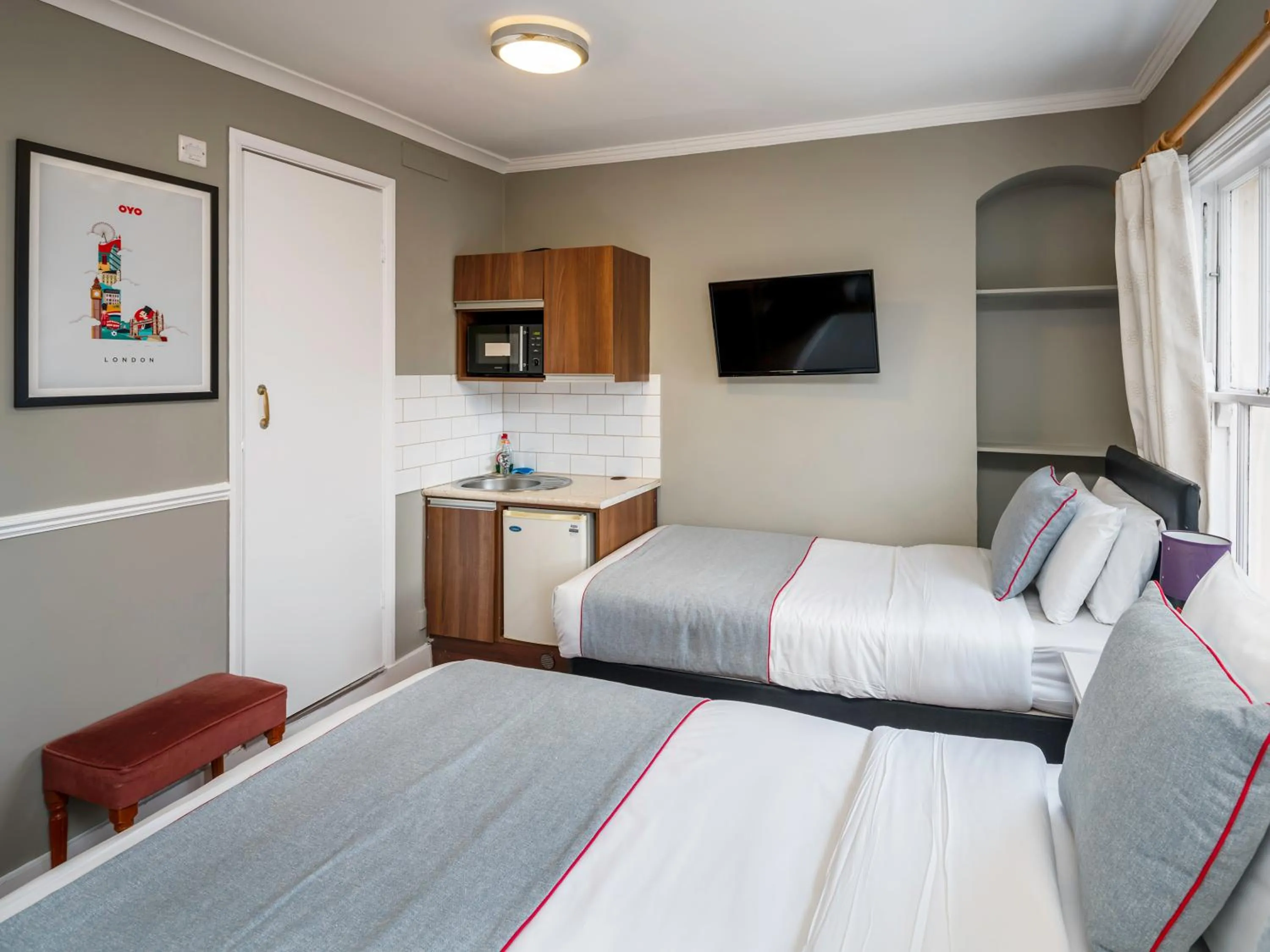 Bedroom in Belgravia Rooms Hotel