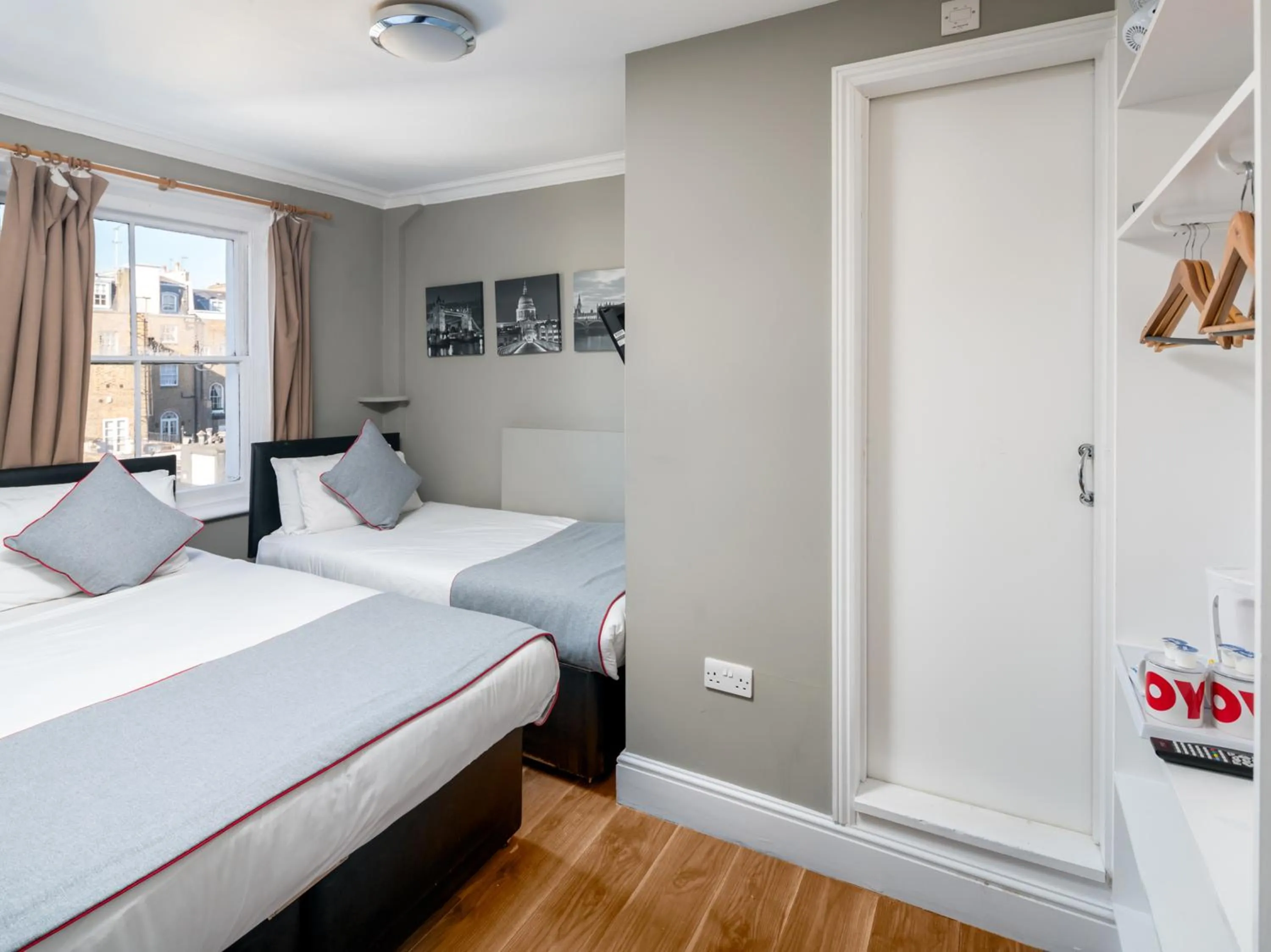 Bedroom in Belgravia Rooms Hotel