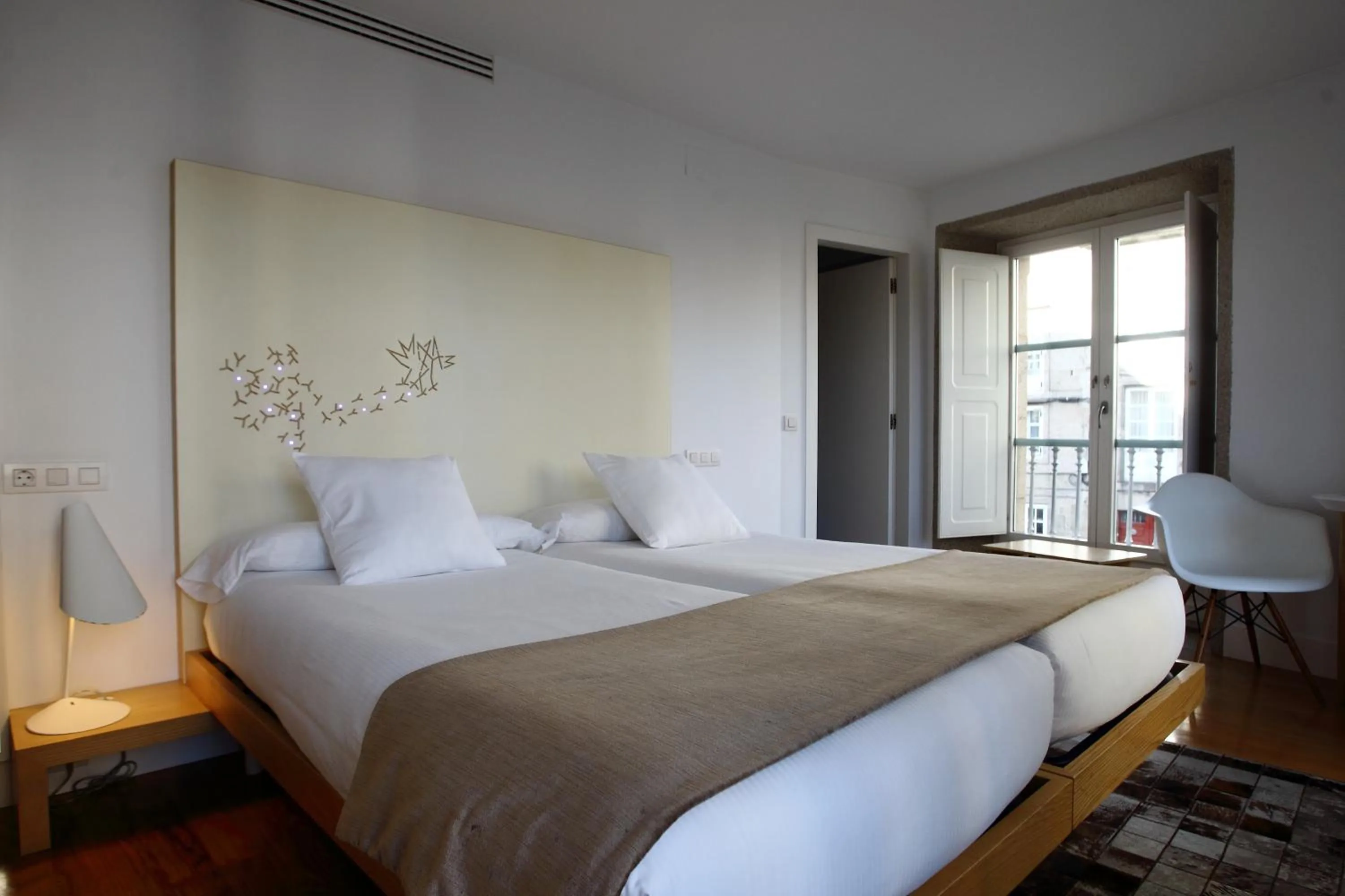 Photo of the whole room, Bed in Hotel Pazo de Altamira