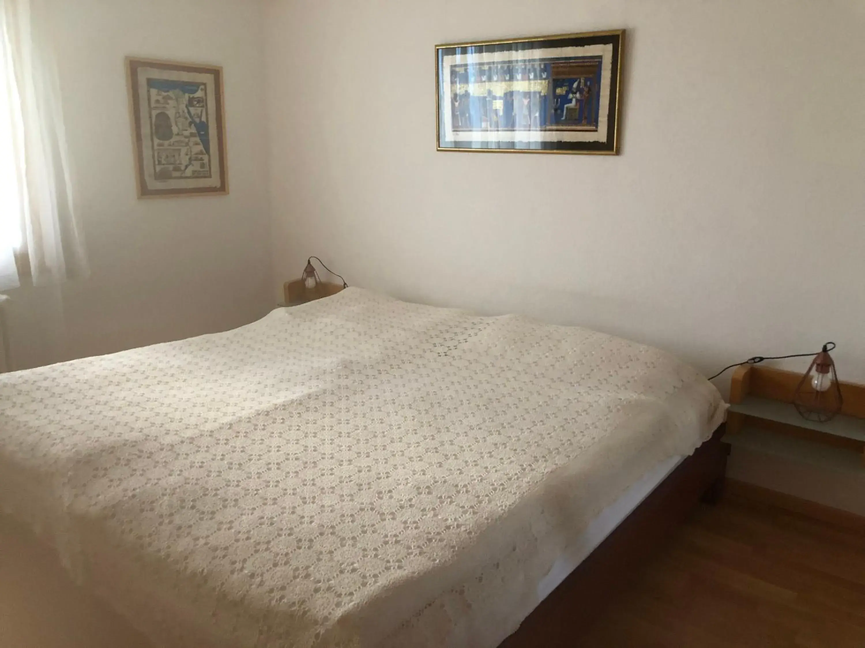 King Room with Garden View - single occupancy in Albergo Diffuso Porrentruy King Room with Garden View - single occupancy in Albergo Diffuso Porrentruy