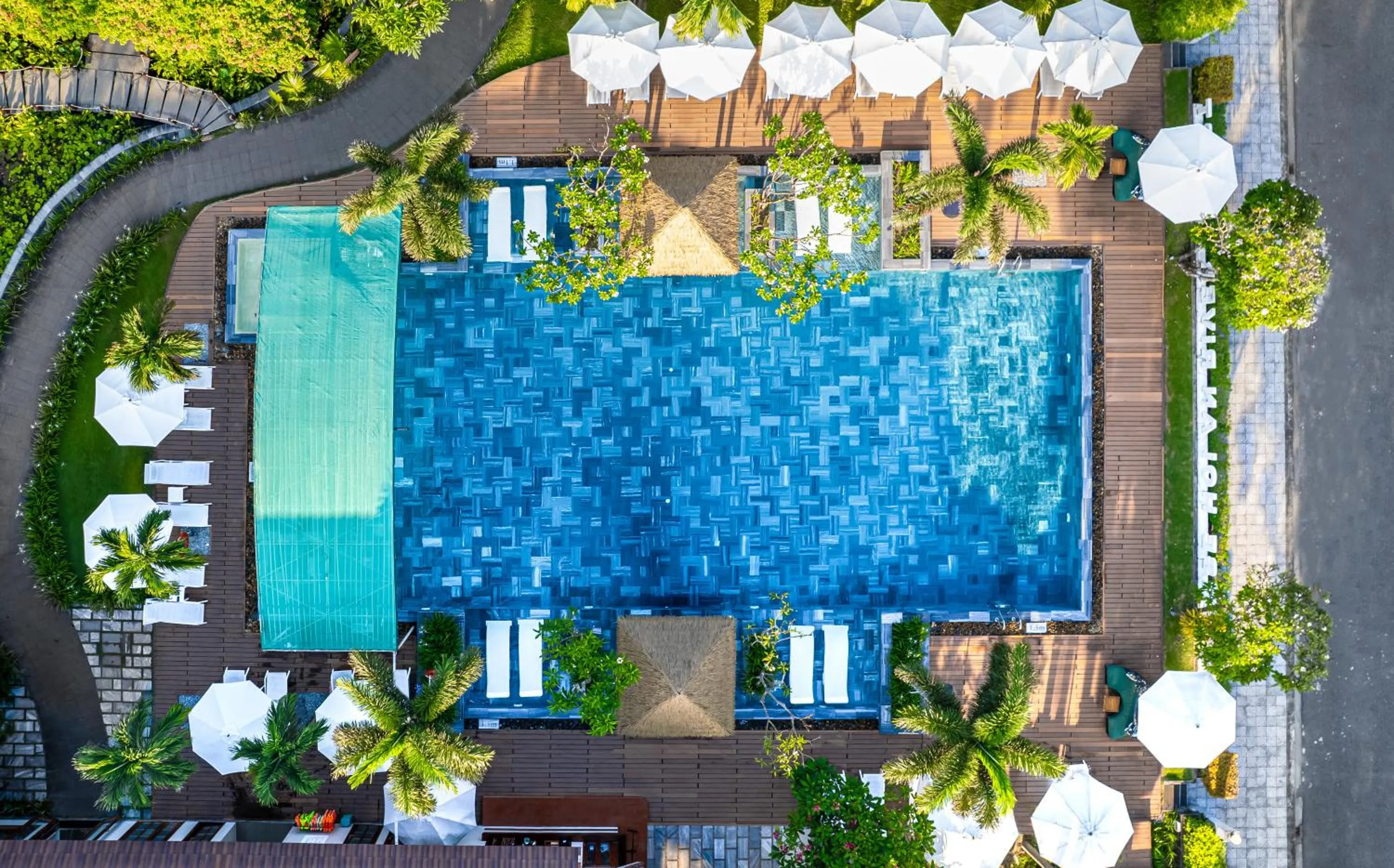 Swimming pool in Silk Sense Hoi An River Resort - Green Luxury Escape