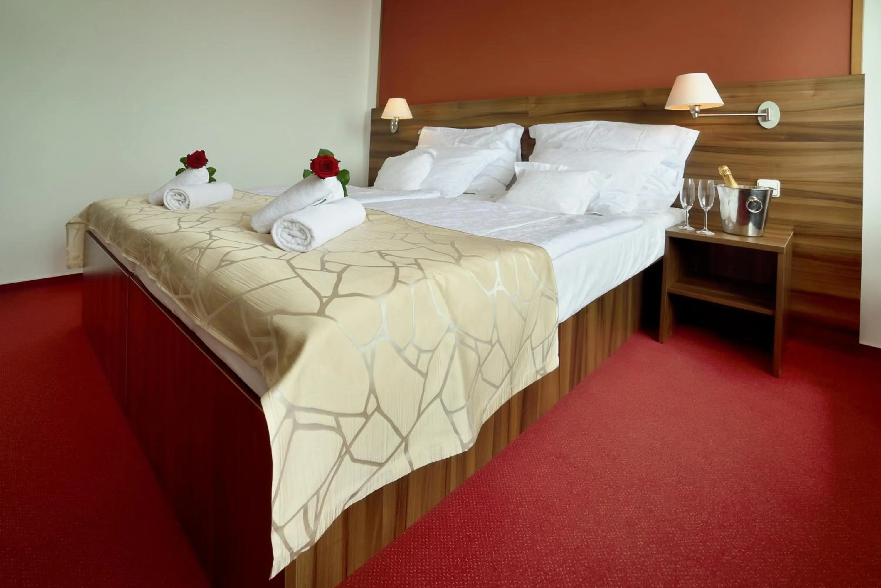 Other, Bed in Hotel Palcát