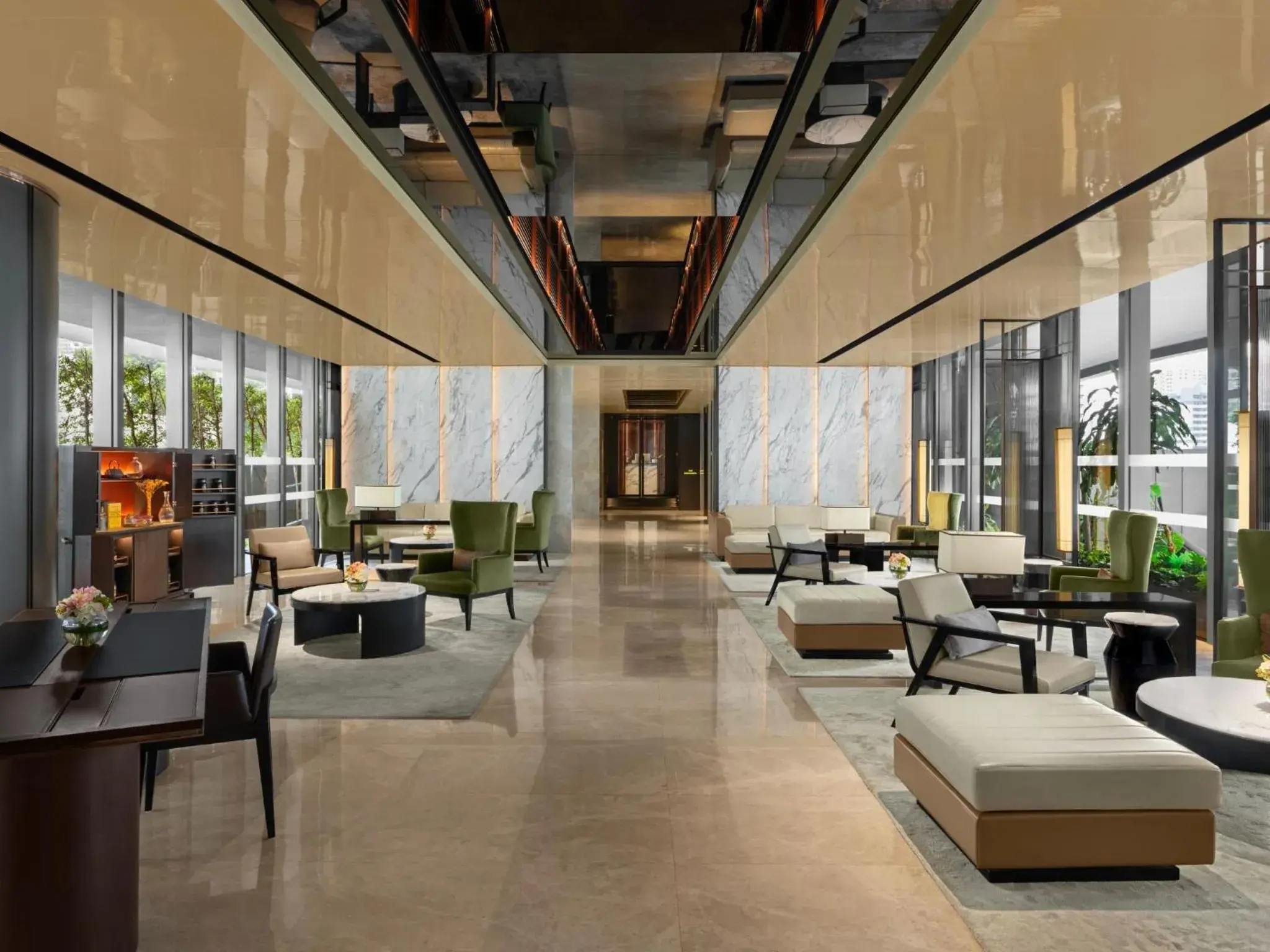 Lounge or bar in InterContinental Singapore Robertson Quay by IHG Lounge or bar in InterContinental Singapore Robertson Quay by IHG