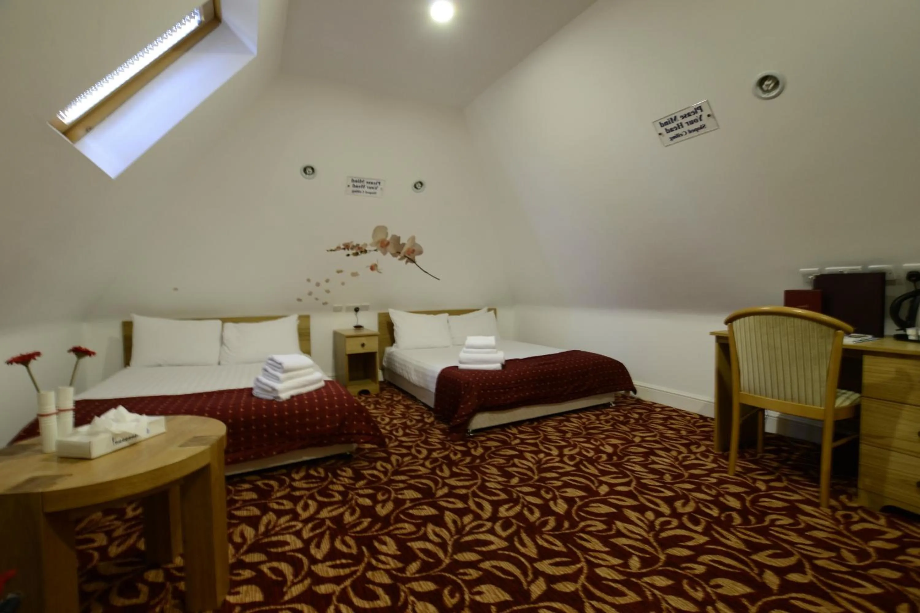 Bedroom, Bed in Best Western London Ilford Hotel