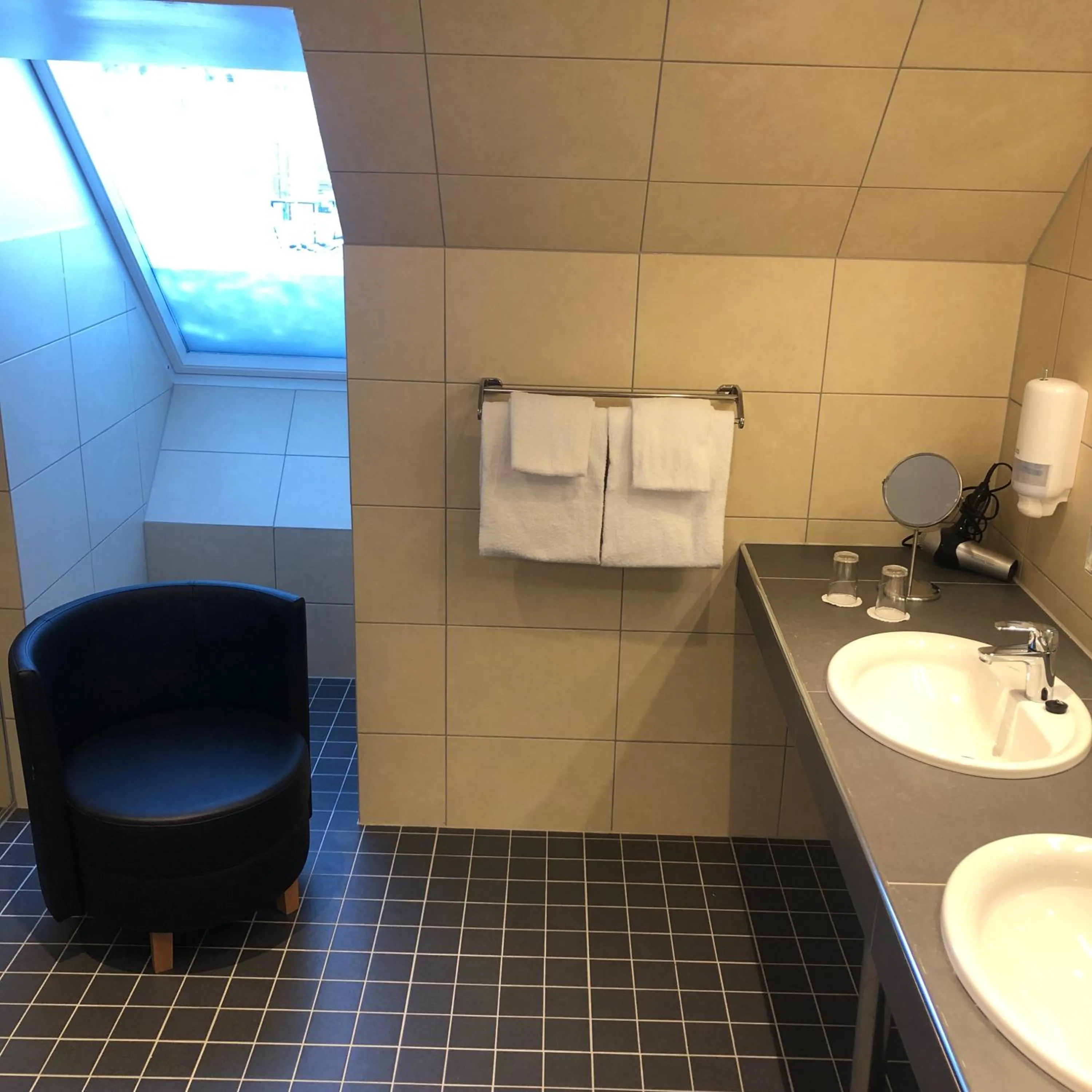 Toilet in Best Western Plus Hotel Bakeriet