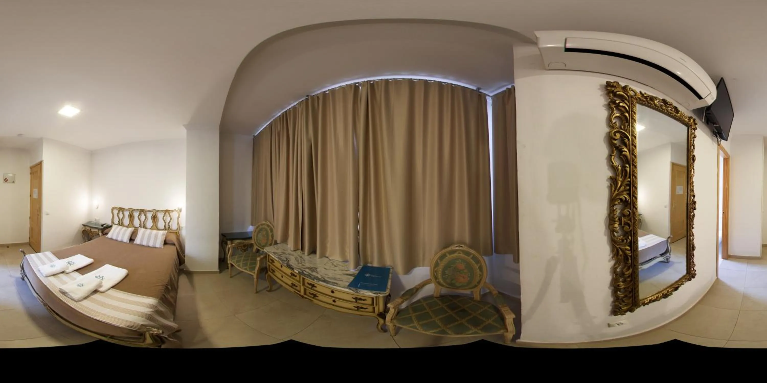 Bedroom, Bed in Hotel Marítimo Urban