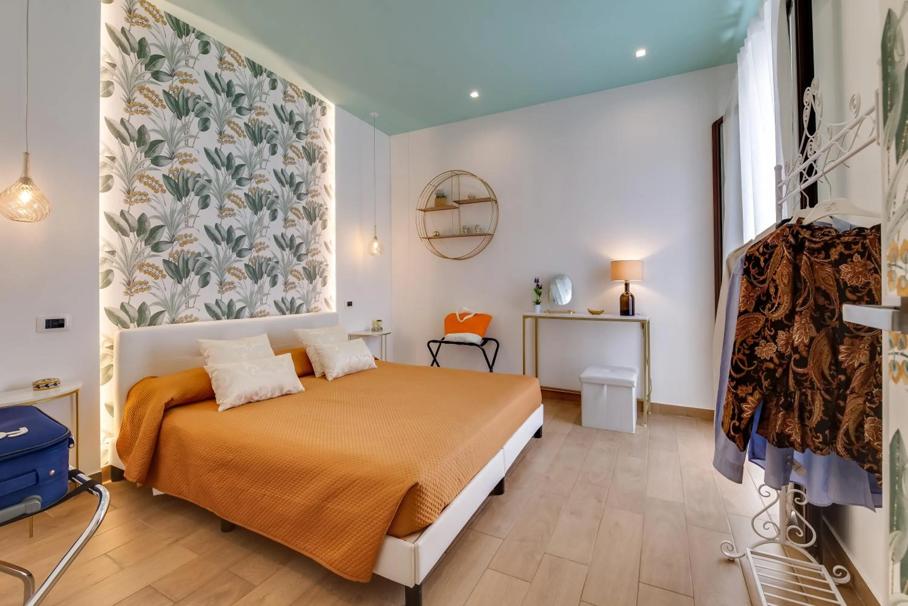 View (from property/room), Bed in La Finestra sul Cortile B&B