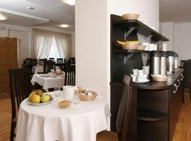 Restaurant/places to eat in Hotel Mary Restaurant/places to eat in Hotel Mary
