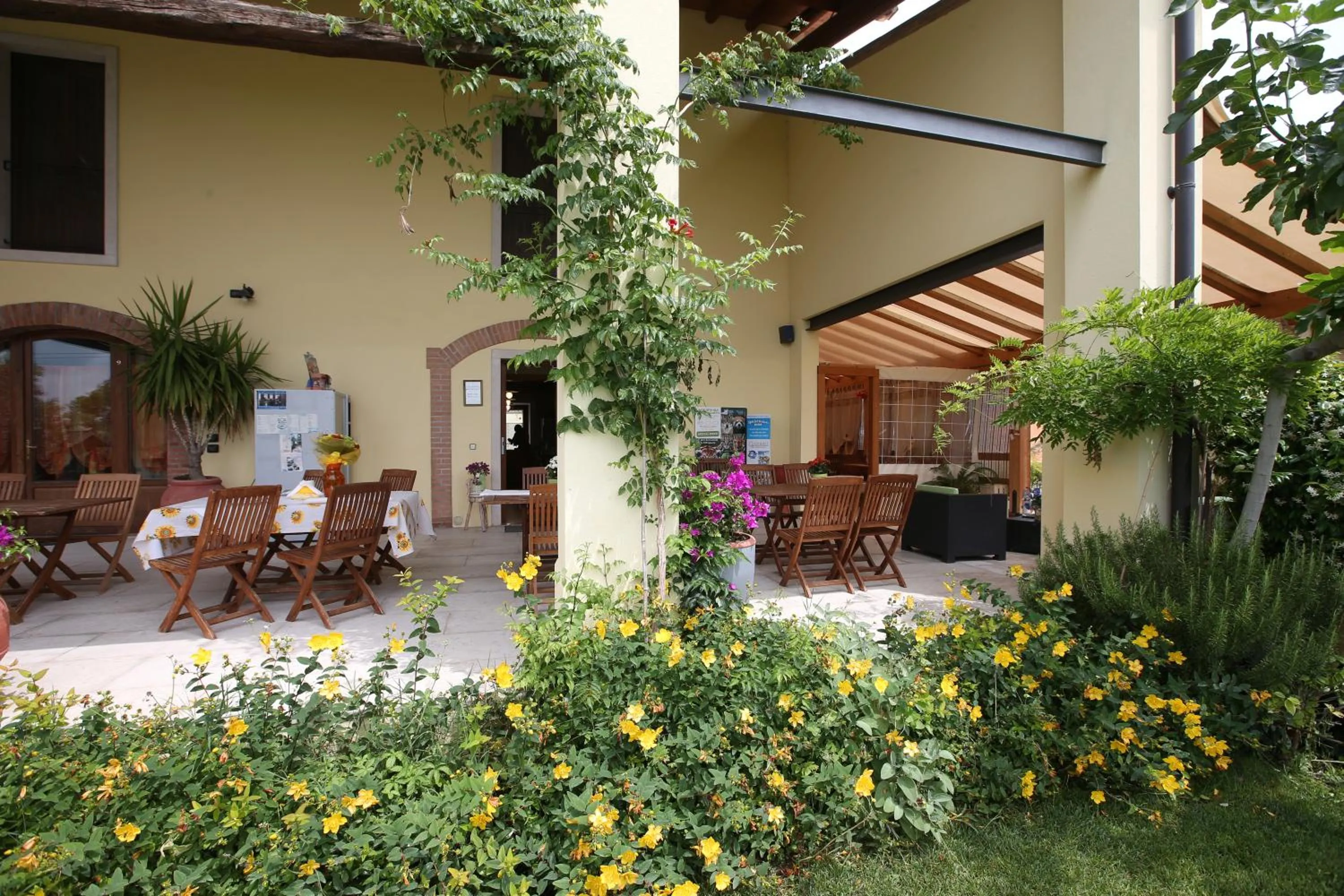 Facade/entrance in Agriturismo La Palazzina