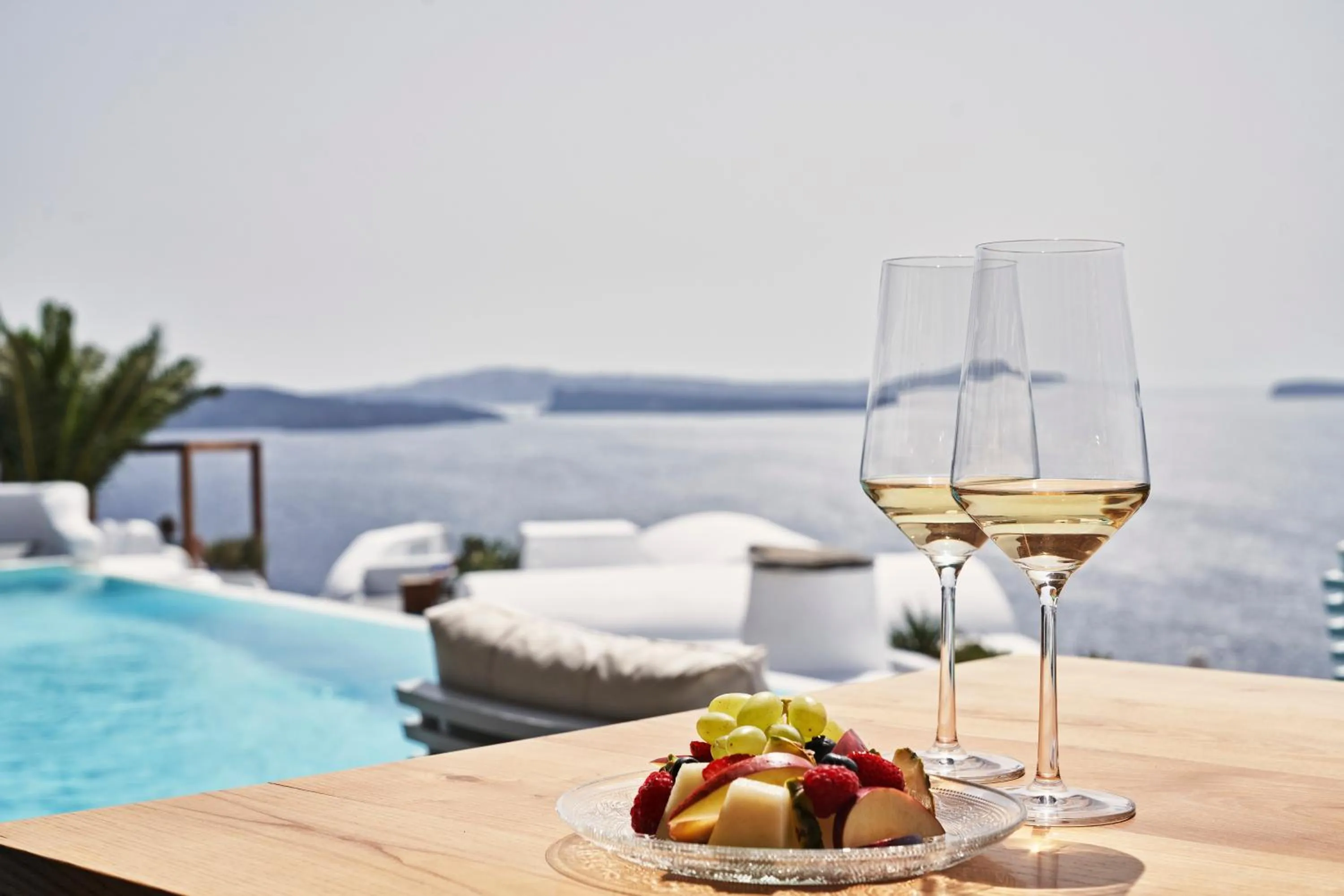 Food and drinks in Katikies Santorini - The Leading Hotels Of The World