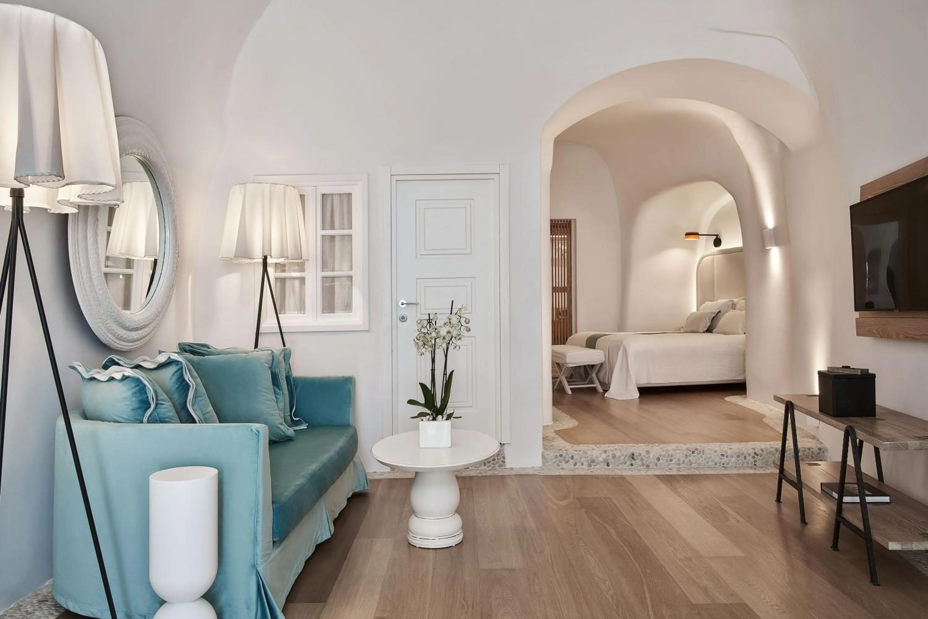 Photo of the whole room, Bed in Katikies Kirini Santorini - The Leading Hotels Of The World