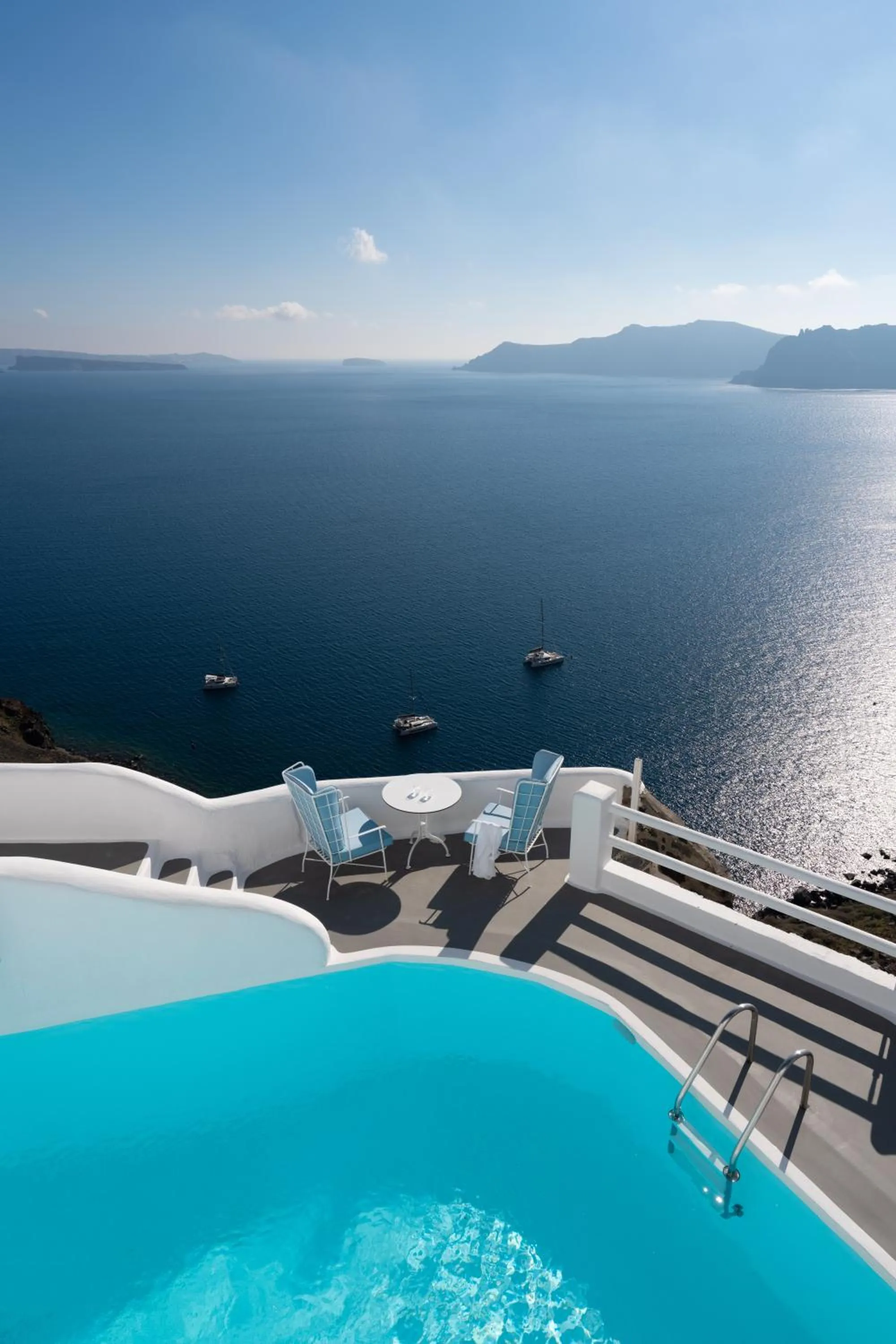 Swimming pool in Katikies Kirini Santorini - The Leading Hotels Of The World