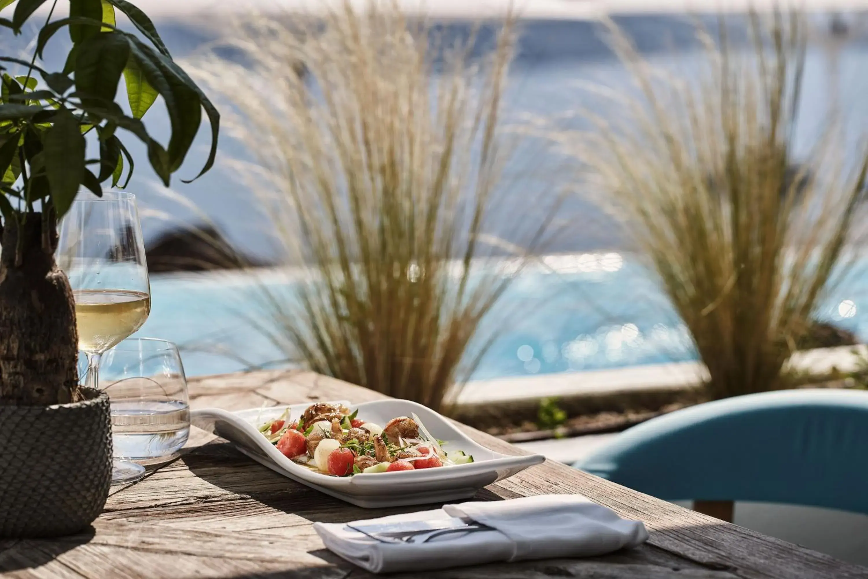 Food and drinks in Katikies Kirini Santorini - The Leading Hotels Of The World Food and drinks in Katikies Kirini Santorini - The Leading Hotels Of The World