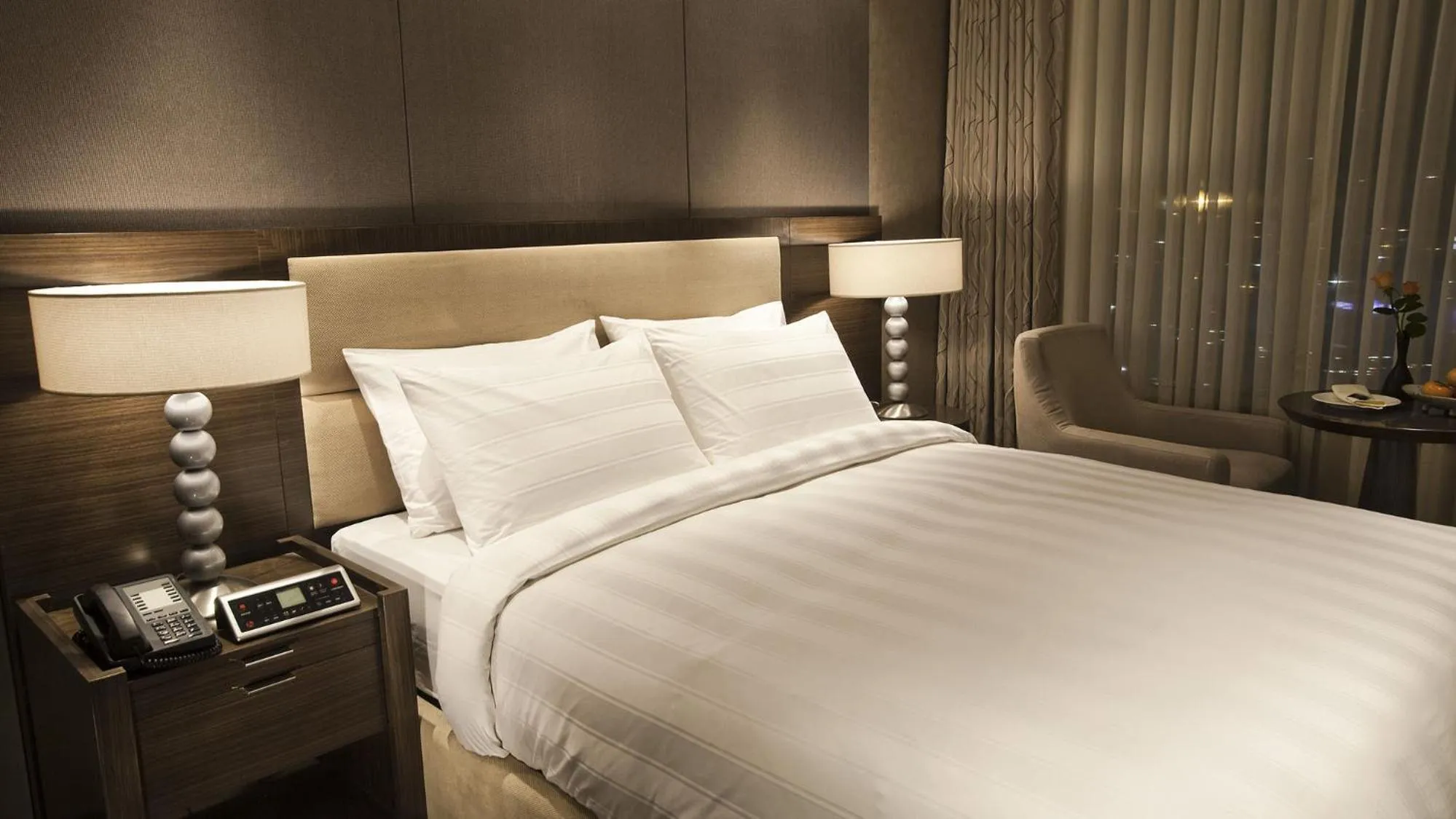Bed in LOTTE CITY HOTEL Mapo