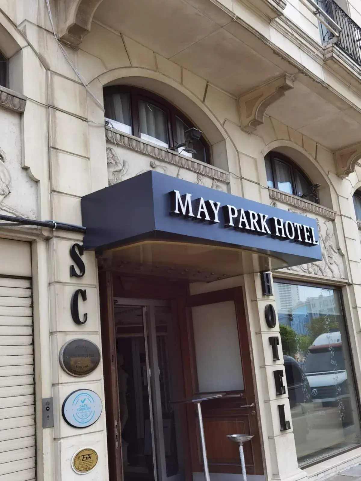 Property building in May park HOTEL Property building in May park HOTEL