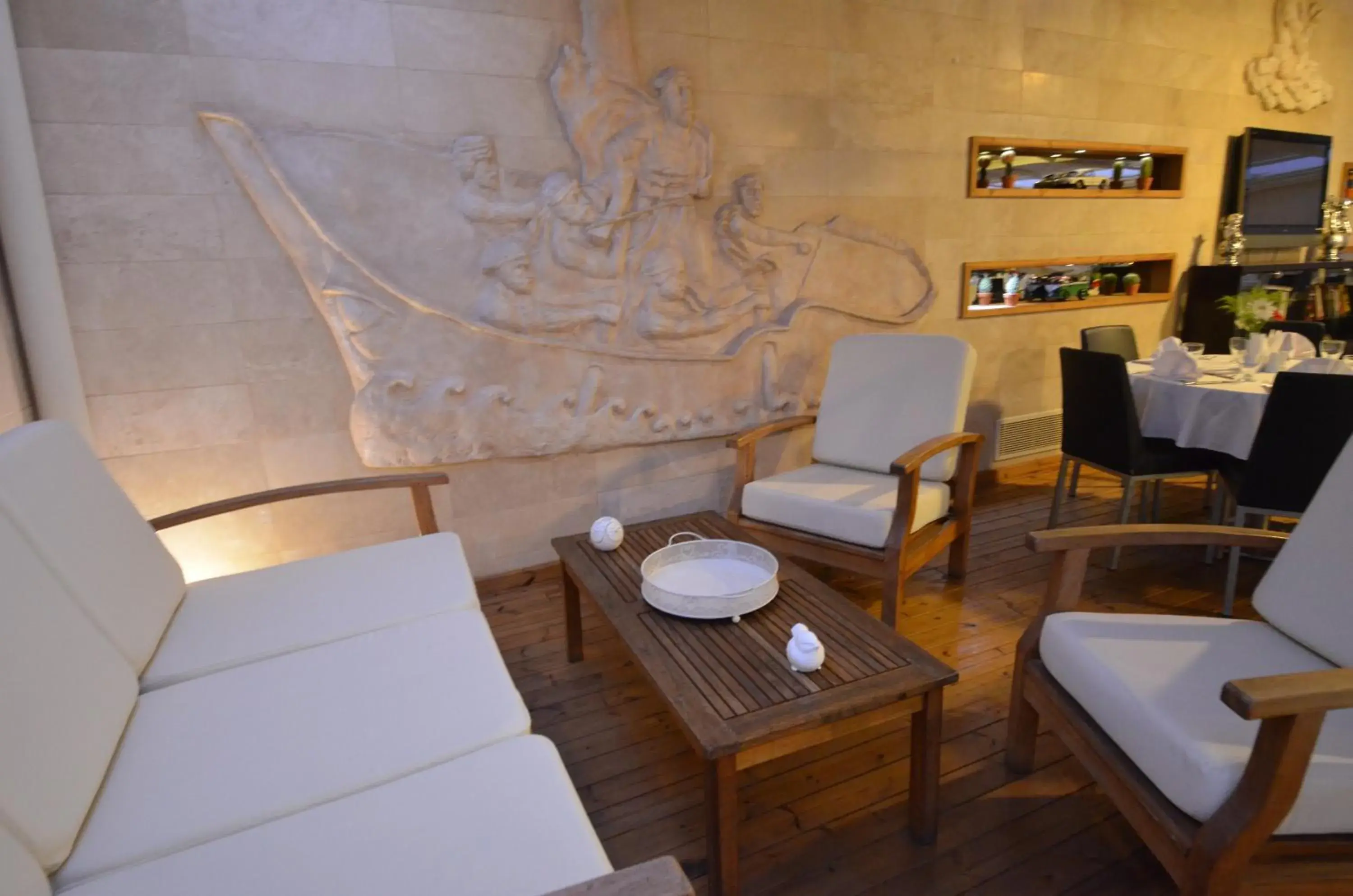 Restaurant/places to eat in May park HOTEL Restaurant/places to eat in May park HOTEL