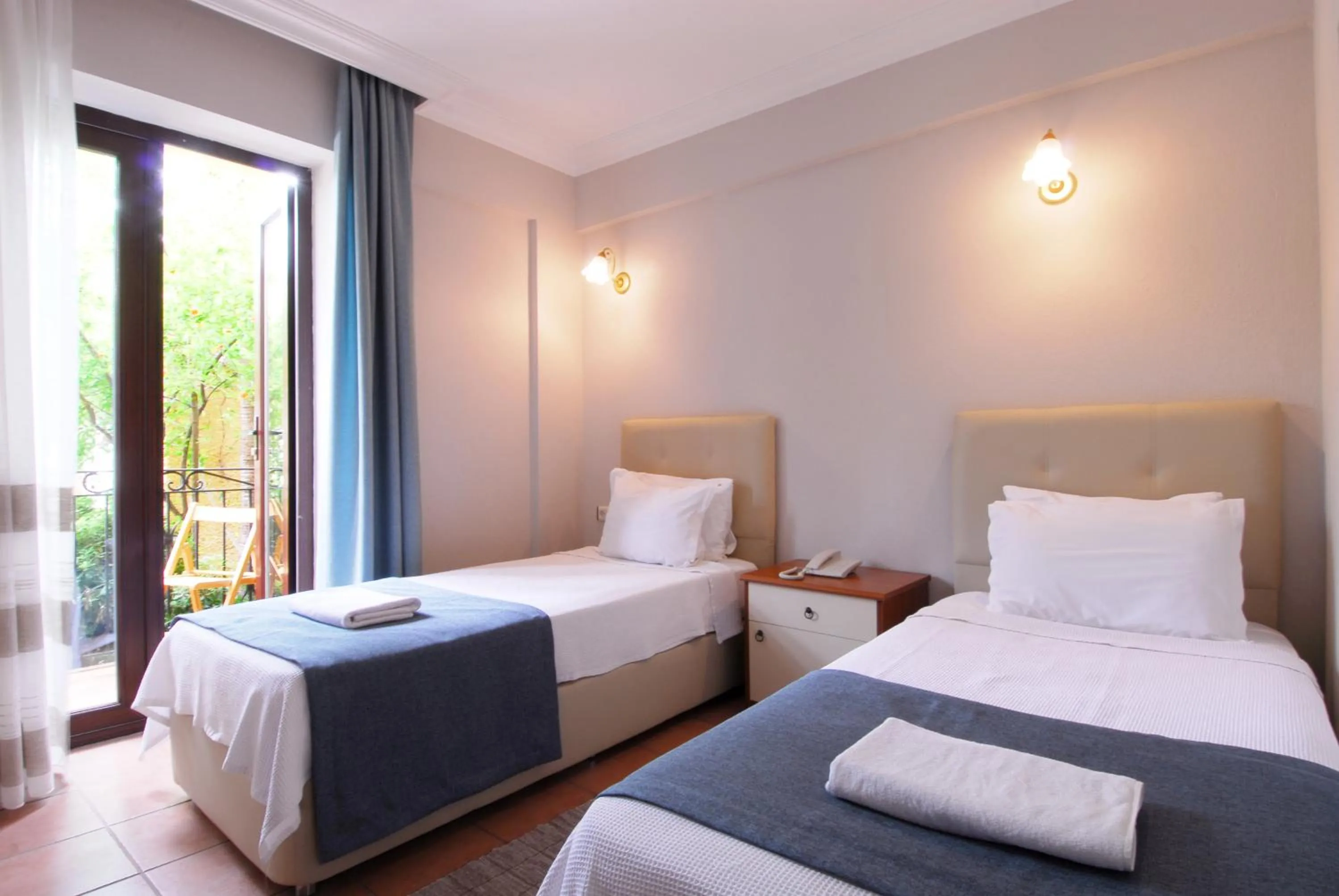 Bedroom, Bed in Villa Danlin Hotel