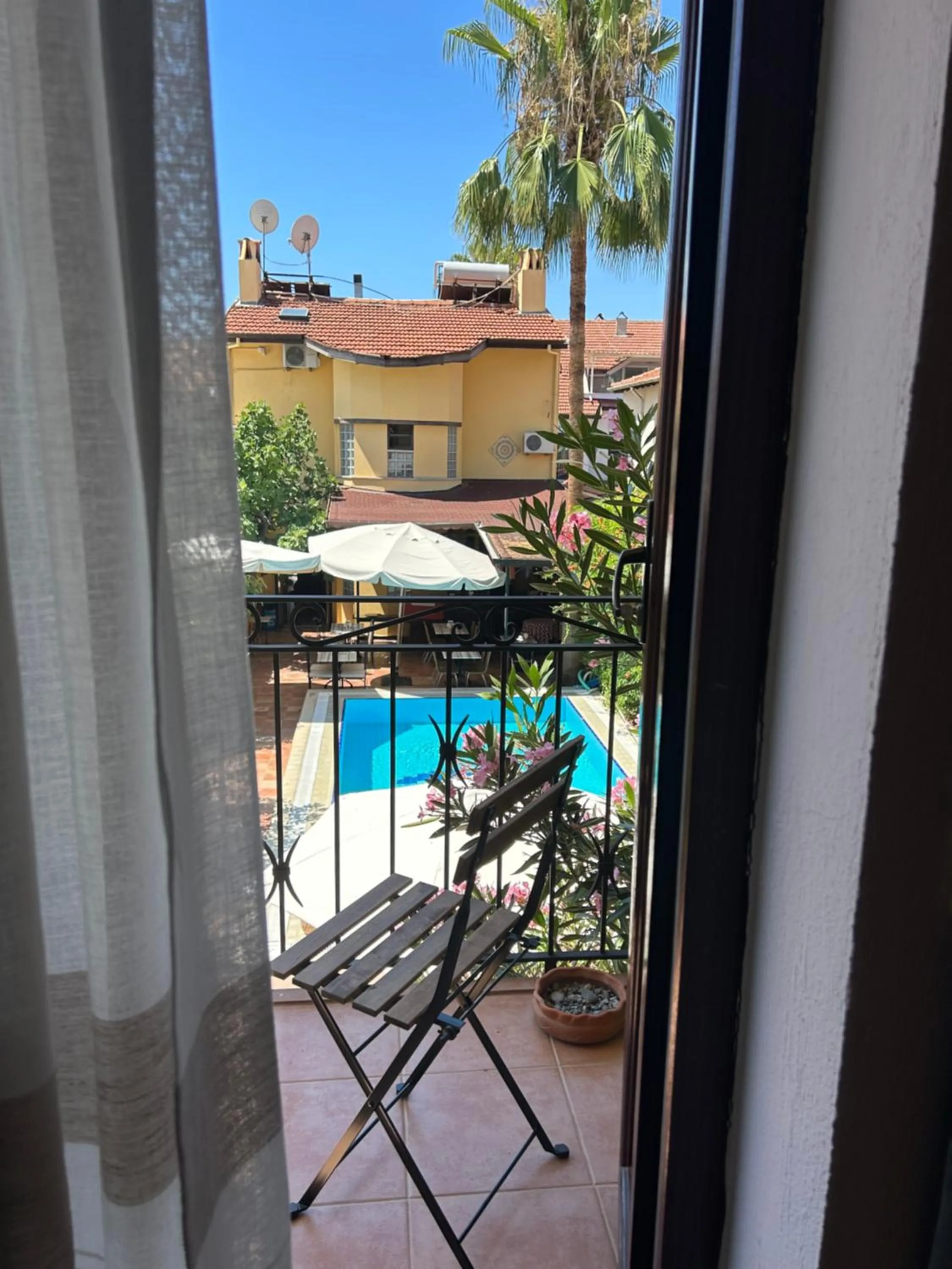 Balcony/Terrace in Villa Danlin Hotel