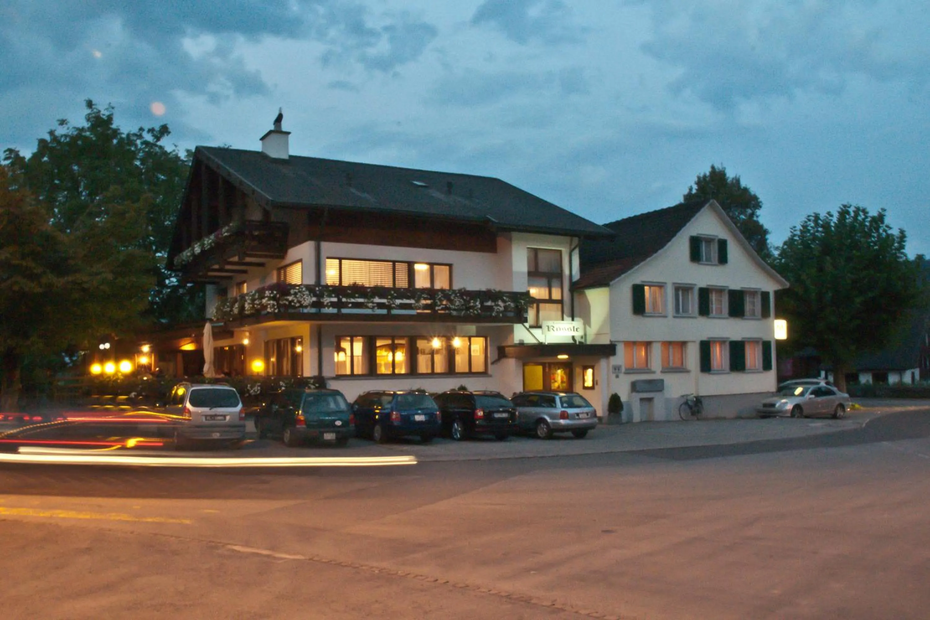Facade/entrance in Landgasthof Rössle ** Superior