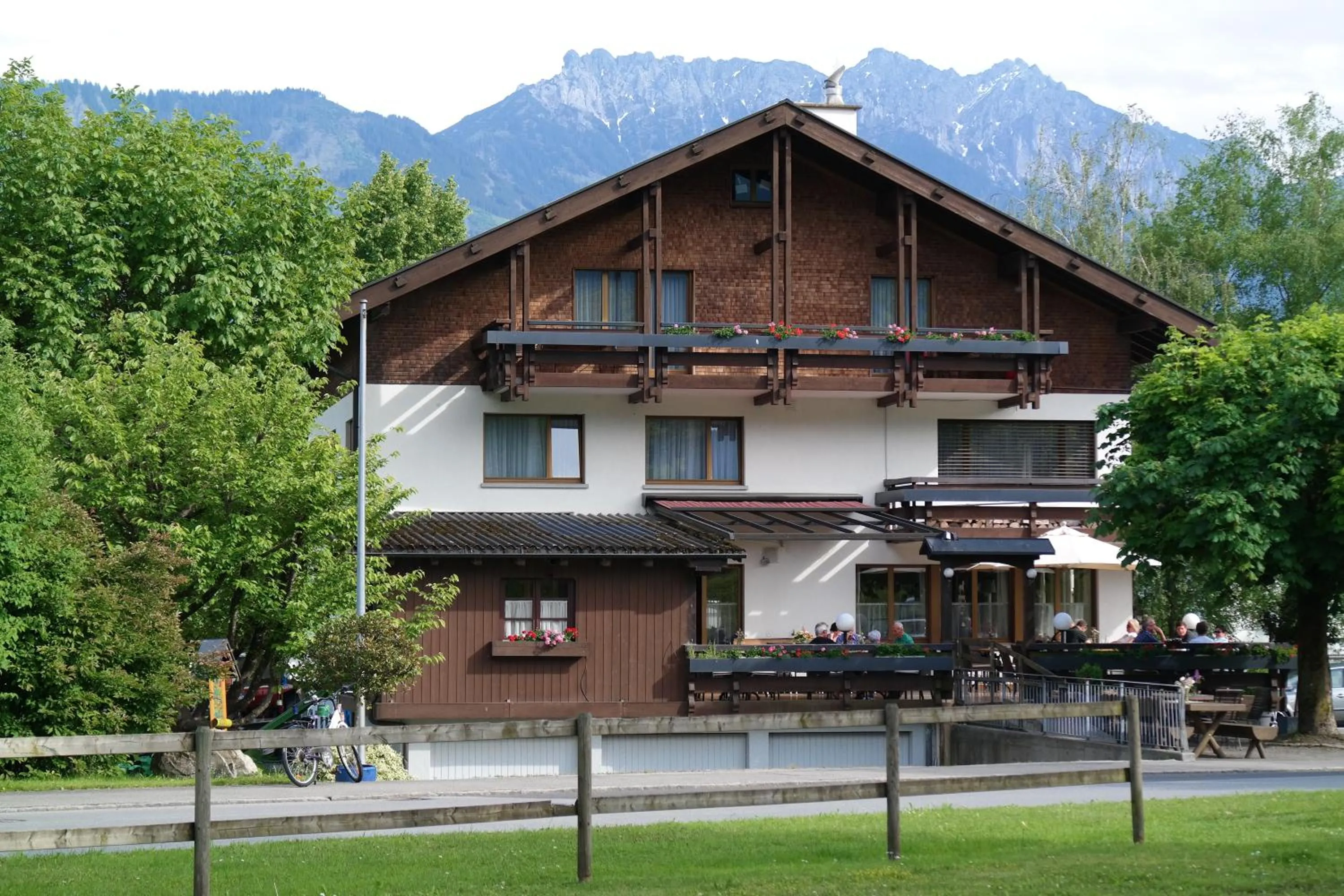 Restaurant/places to eat in Landgasthof Rössle ** Superior