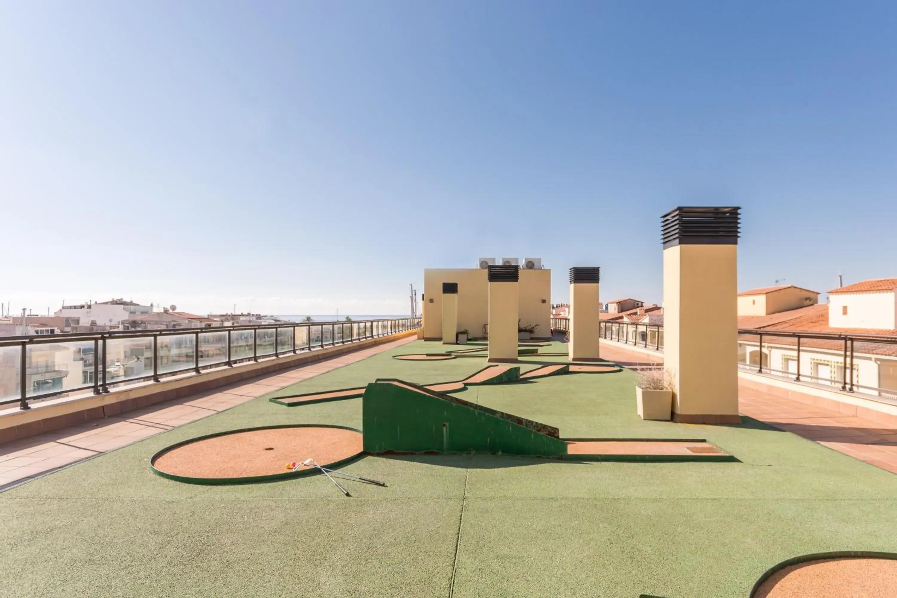 Property building in Pierre & Vacances Empuriabrava Marina Property building in Pierre & Vacances Empuriabrava Marina