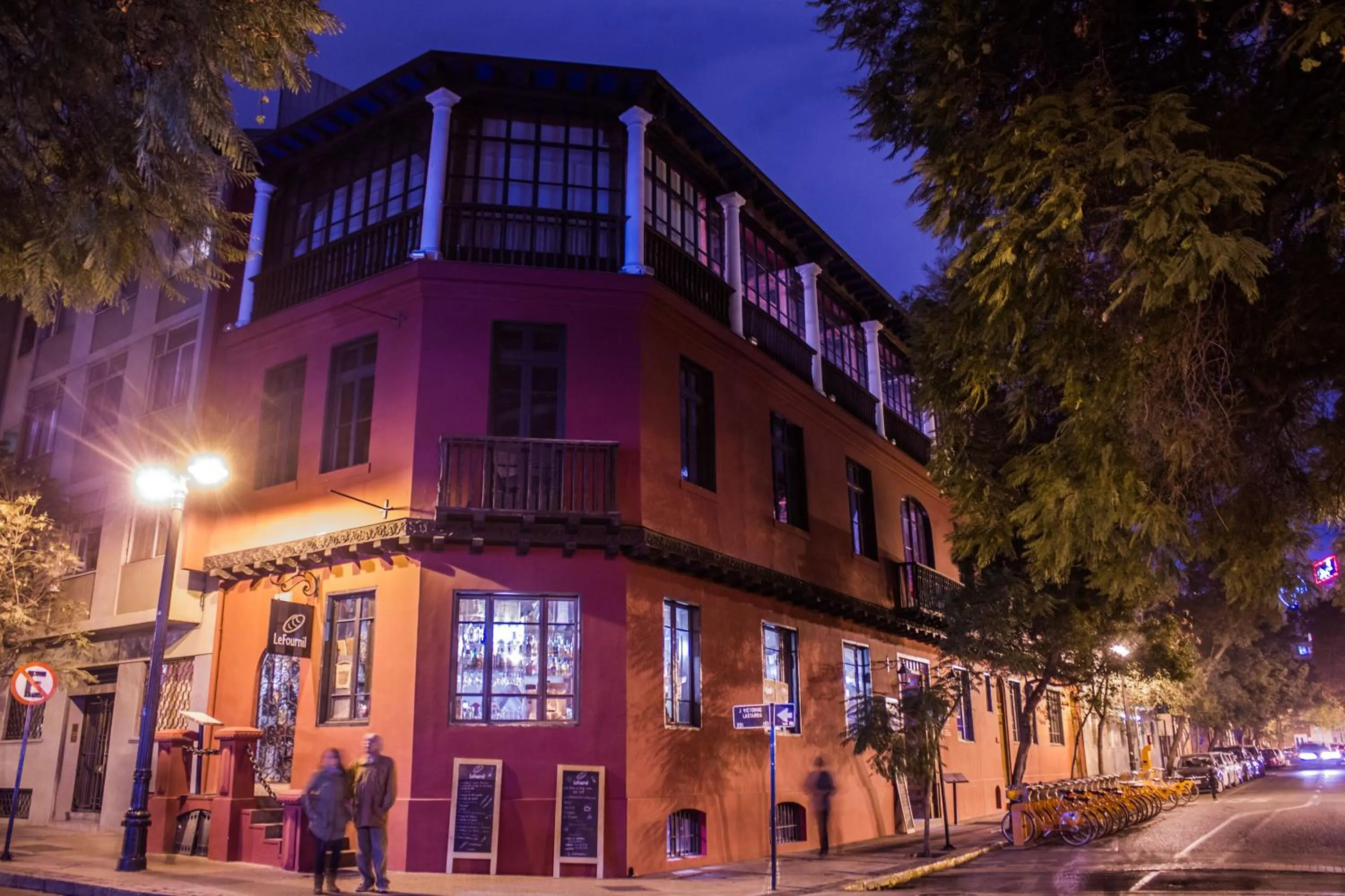 Property building in Lastarria Aparts