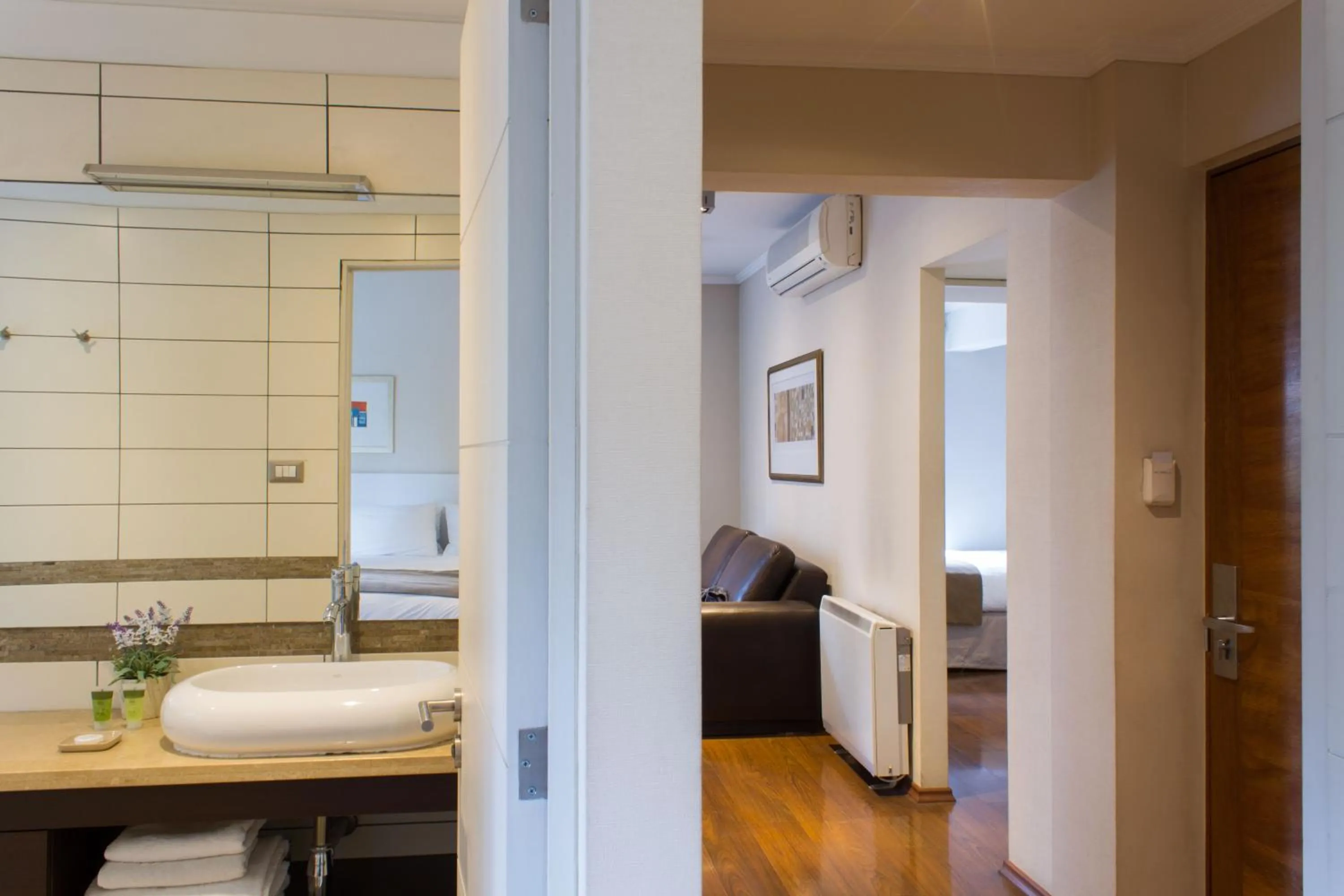 Decorative detail in Lastarria Aparts