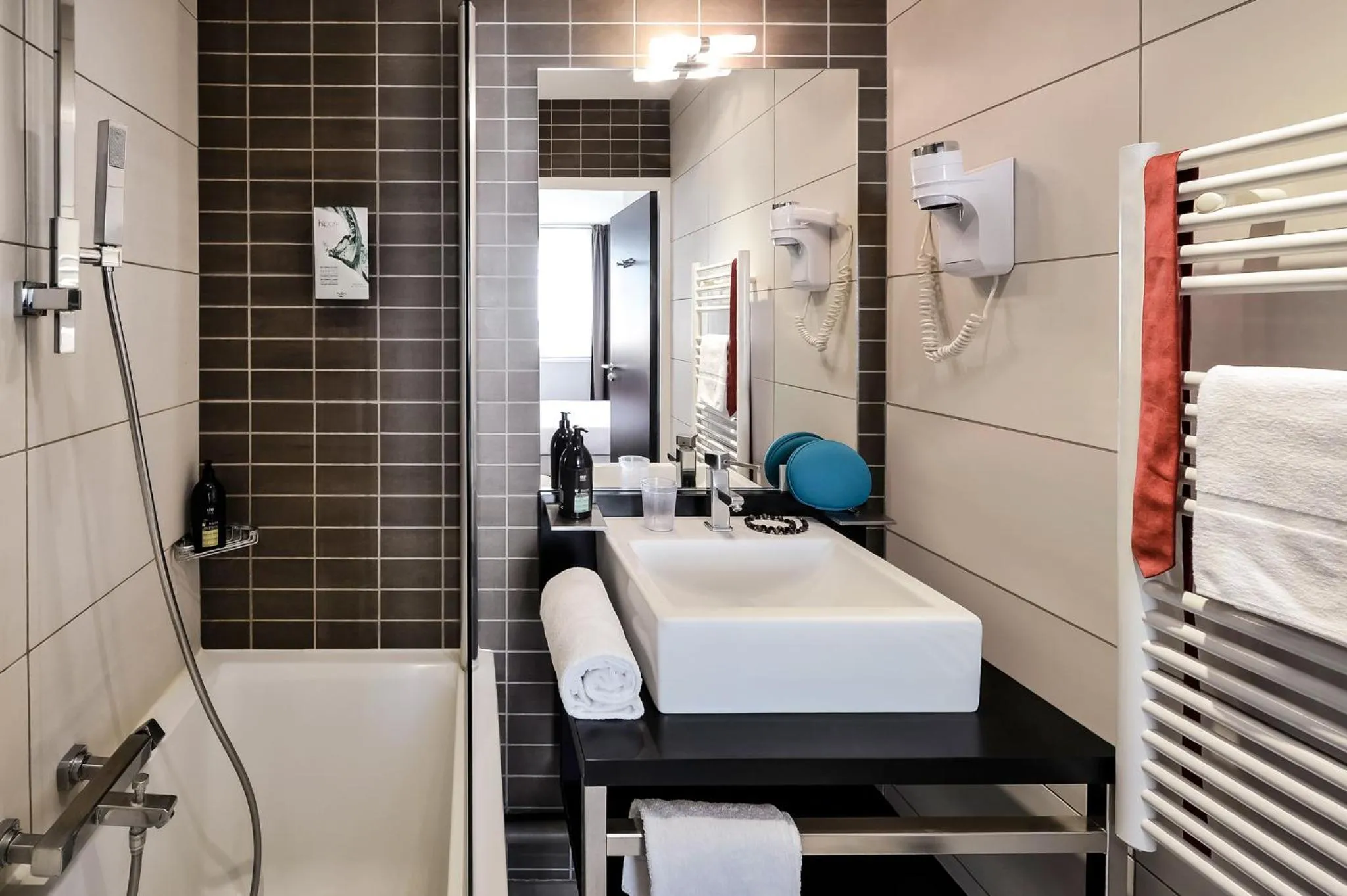 Bathroom in Adagio Grenoble Centre