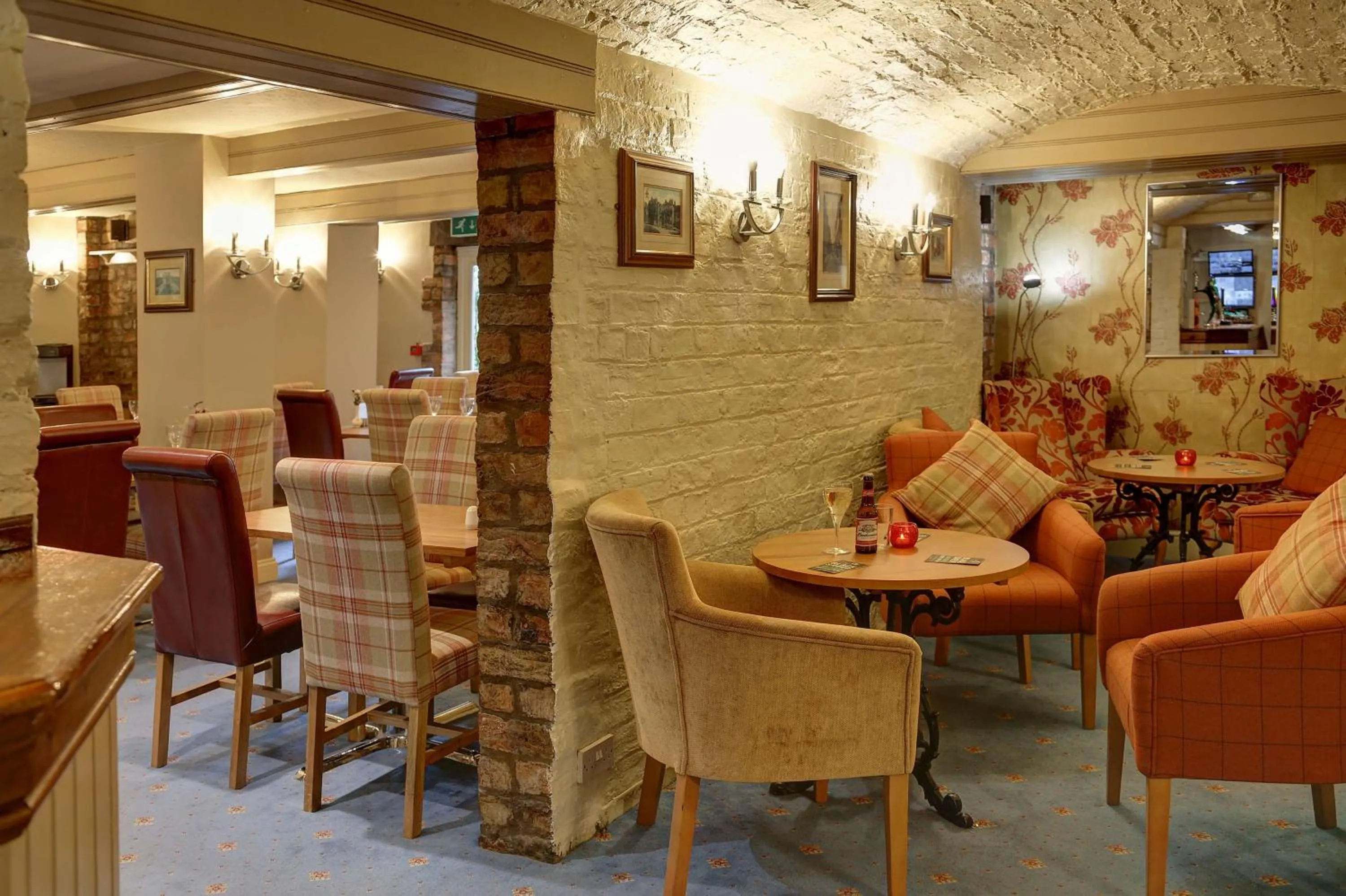 Restaurant/places to eat in Best Western Kilima Hotel