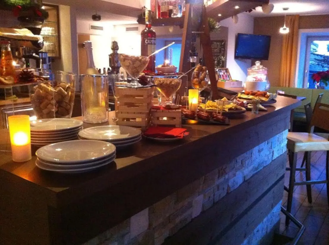 Lounge or bar in Ciasa Alpina Relax Hotel