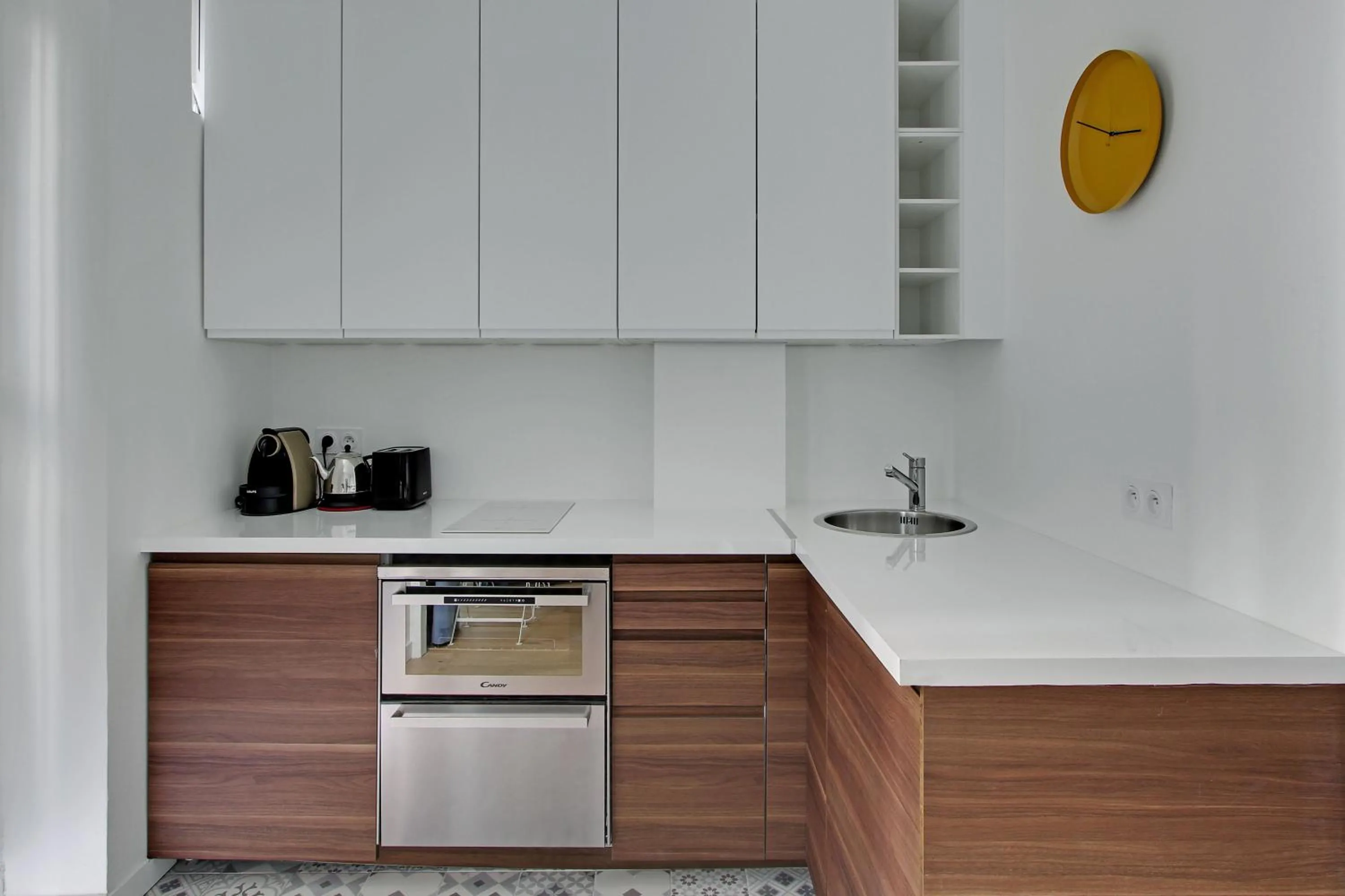 Kitchen or kitchenette in Pick a Flat's Apartment in Montmartre - Rue des Martyrs studio