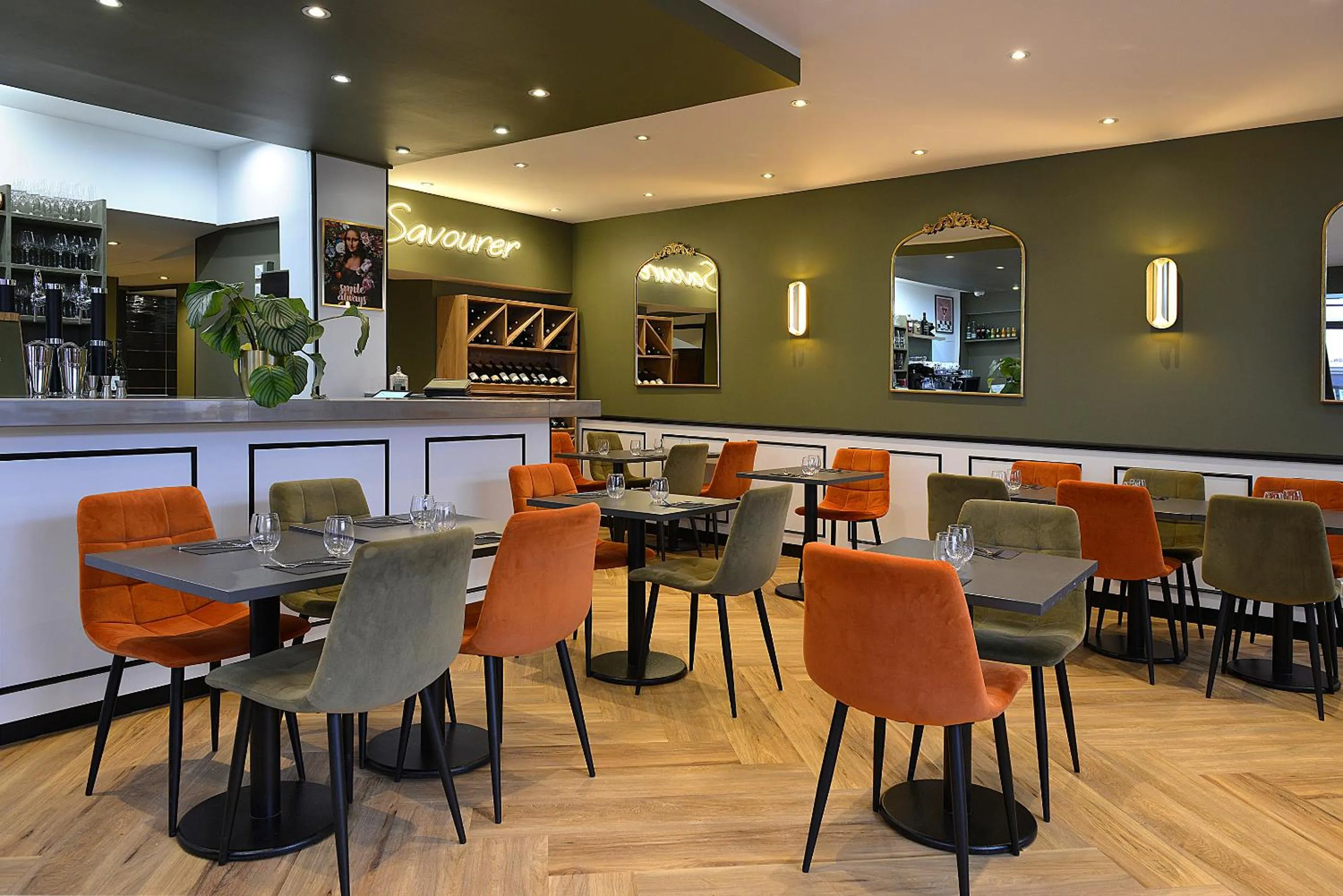 Restaurant/places to eat in Logis Hôtel Maison Voltaire