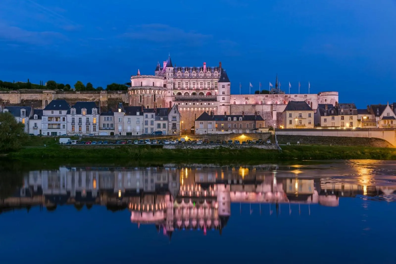 Nearby landmark in Logis Hôtel Restaurant Maison Voltaire