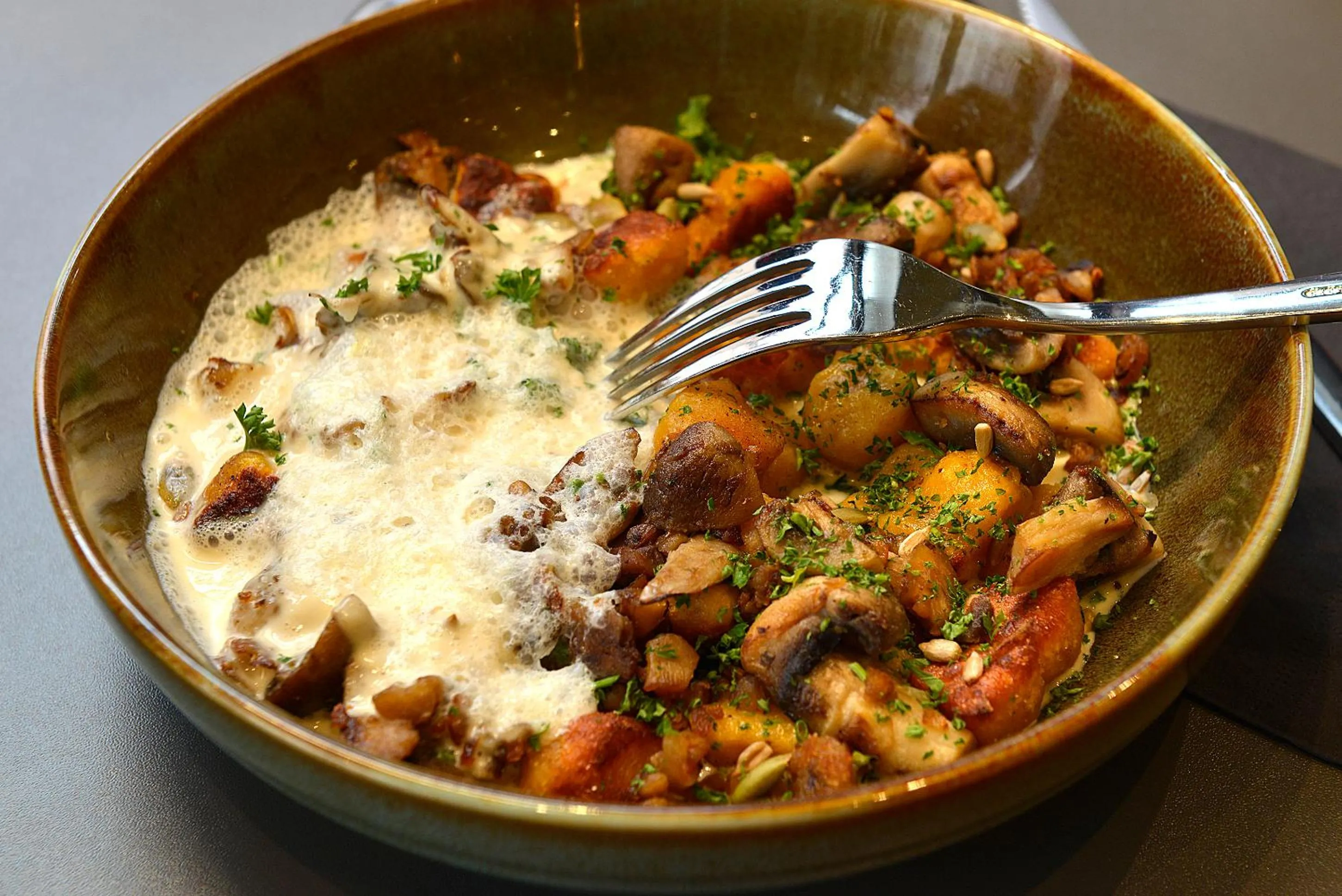 Restaurant/places to eat in Logis Hôtel Maison Voltaire