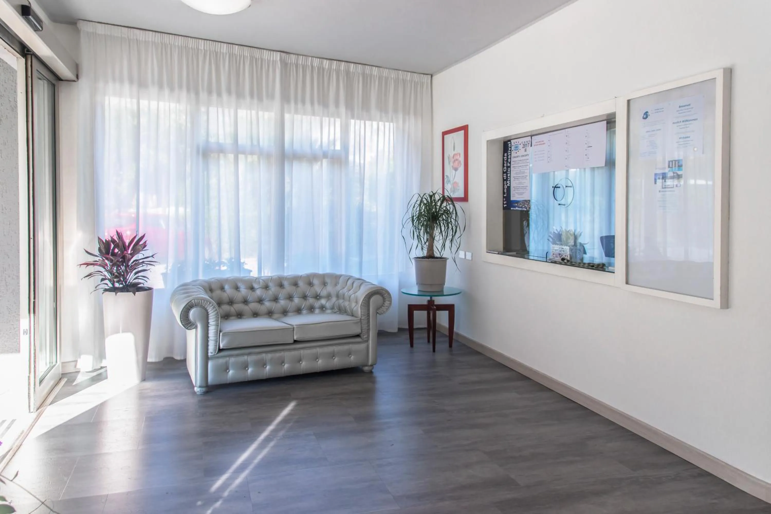 Lobby or reception, Bed in Residence Monica