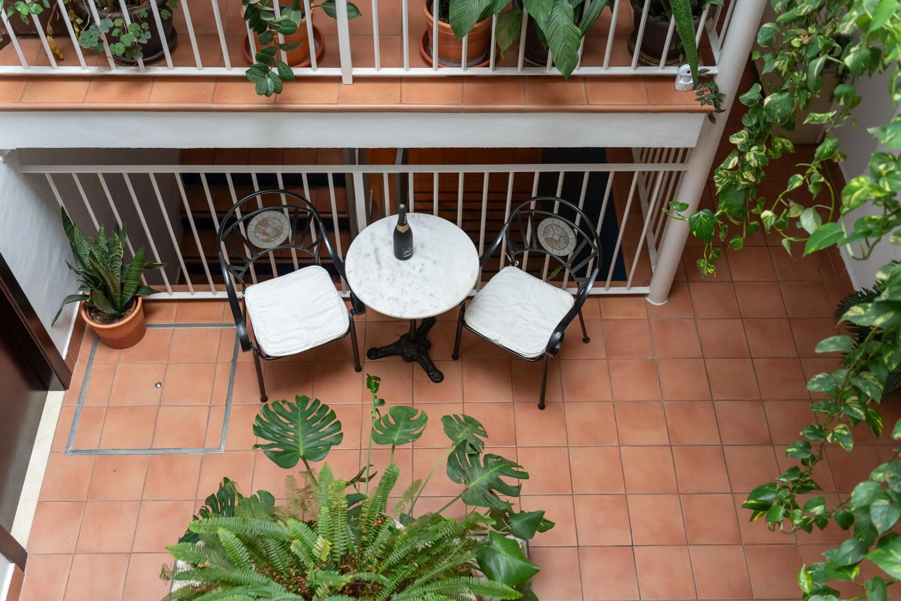 Patio in I AM La Posada Hotel and Apartment