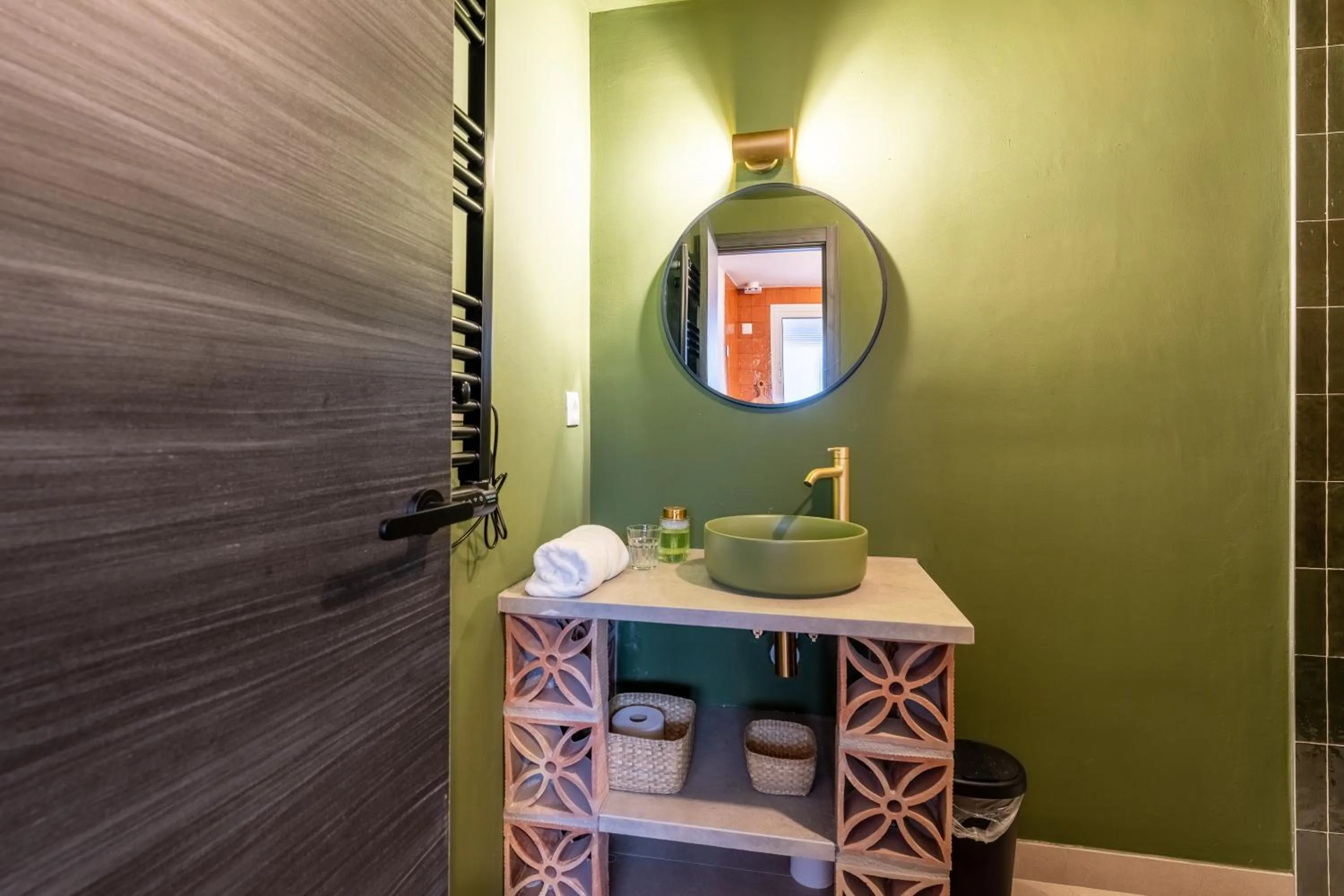 Bathroom in I AM La Posada Hotel and Apartment