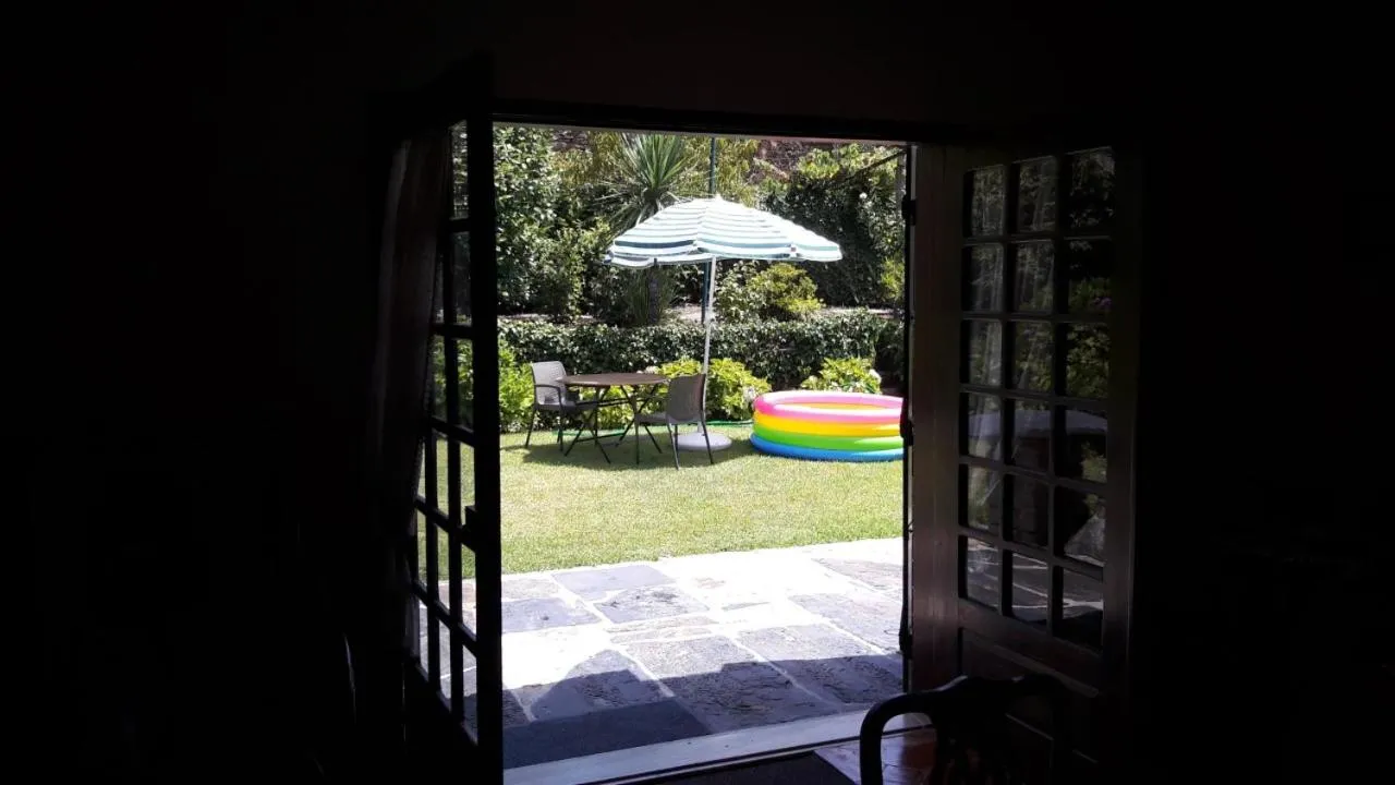 Communal lounge/ TV room in Quinta Drº Amarante