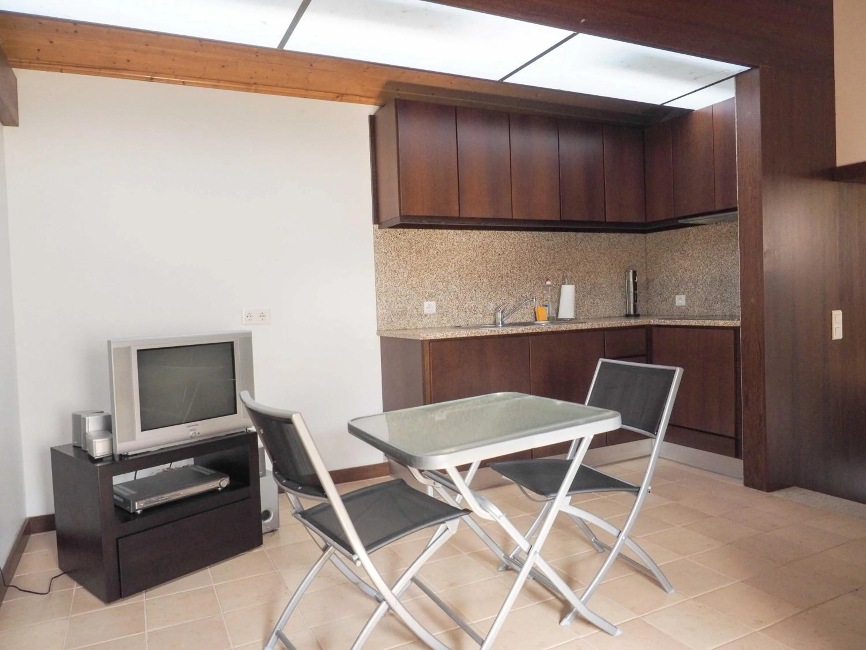 Communal lounge/ TV room in Quinta Drº Amarante