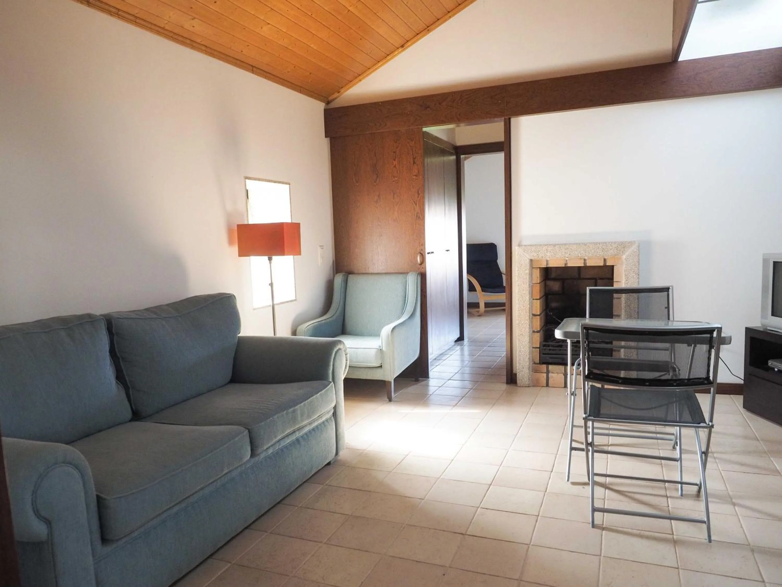 Communal lounge/ TV room in Quinta Drº Amarante