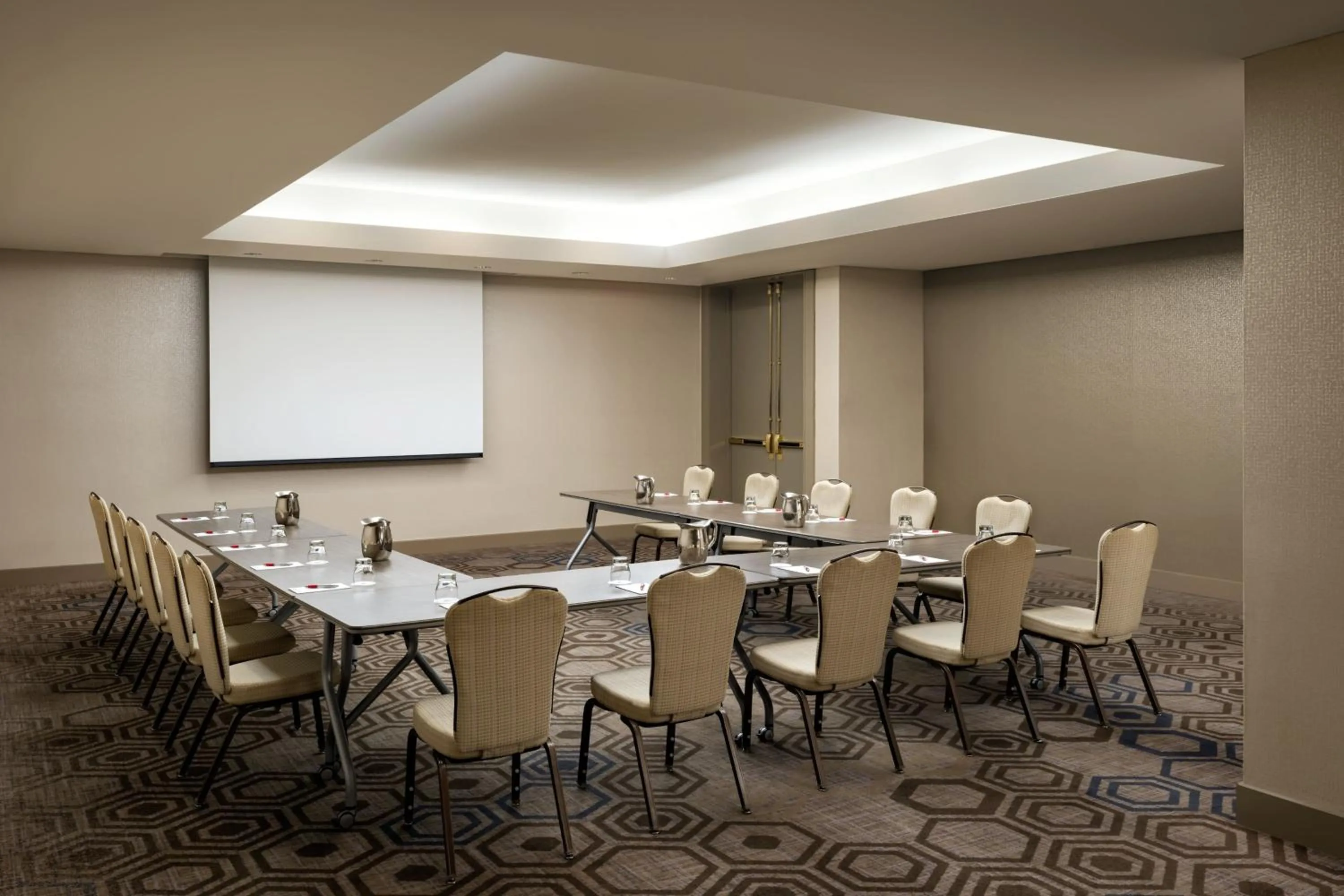 Meeting/conference room in Toronto Marriott City Centre Hotel