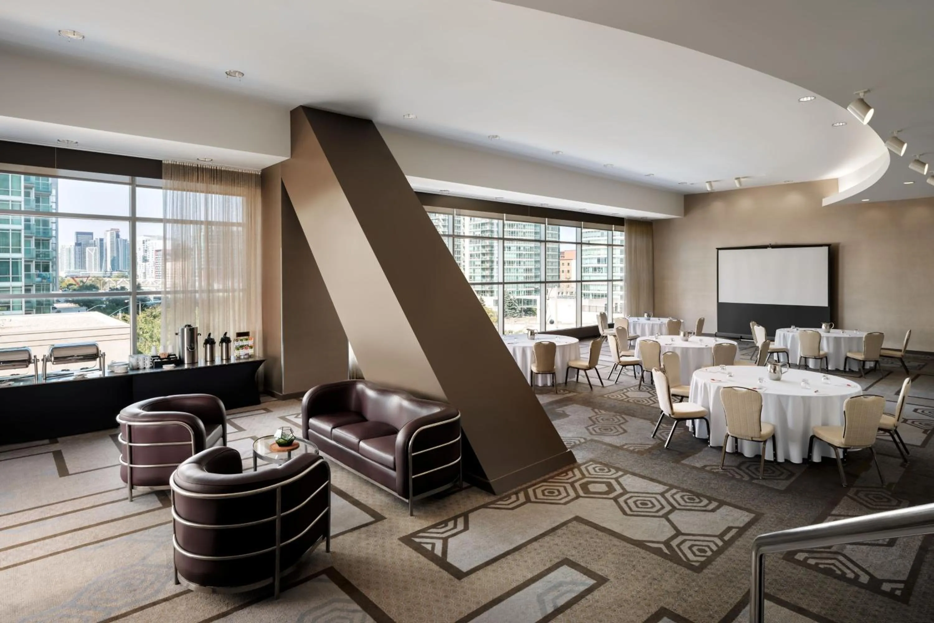 Lobby or reception in Toronto Marriott City Centre Hotel