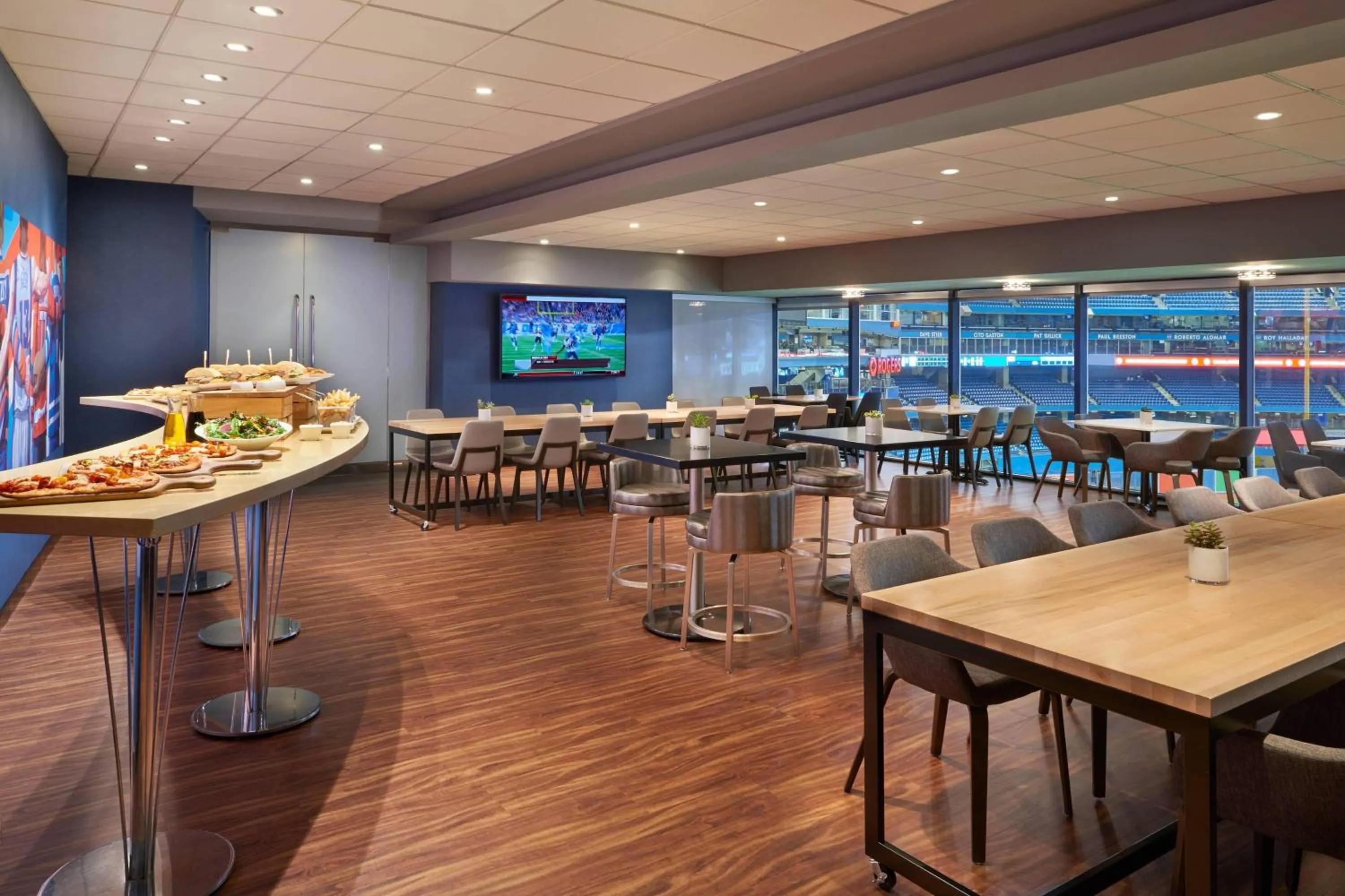 Restaurant/places to eat in Toronto Marriott City Centre Hotel