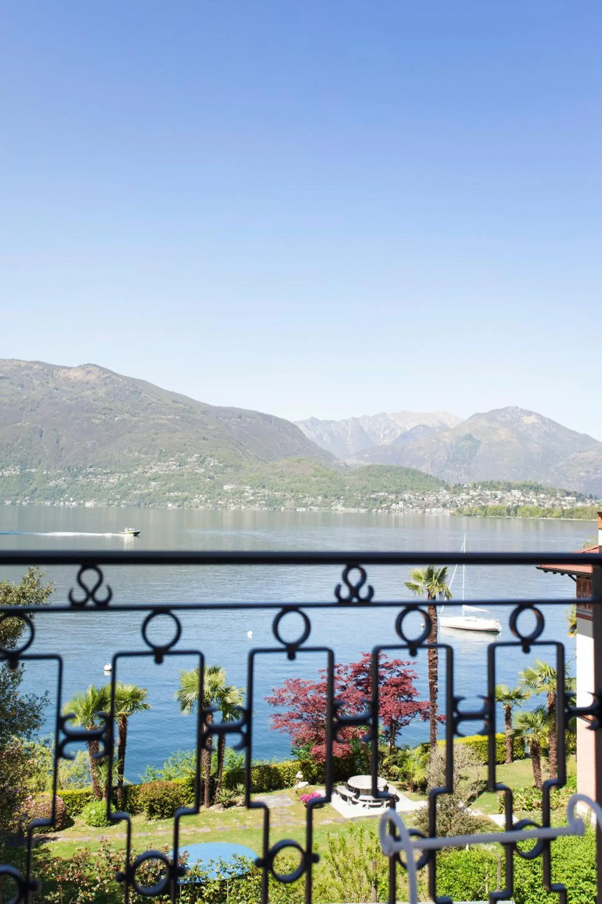 Double Room with Lake View in Boutique Hotel Villa Sarnia Double Room with Lake View in Boutique Hotel Villa Sarnia