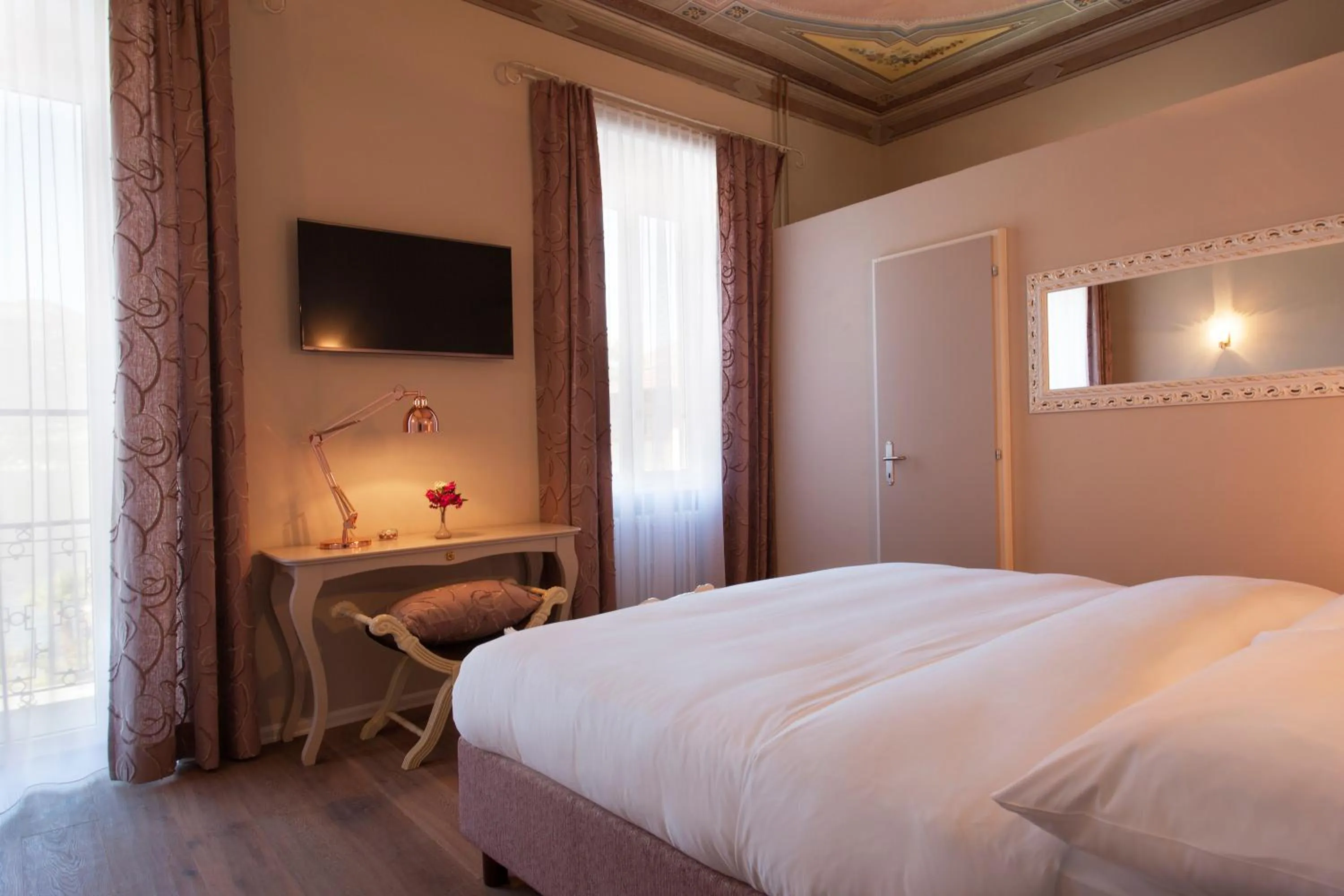 Bedroom, Bed in Boutique Hotel Villa Sarnia