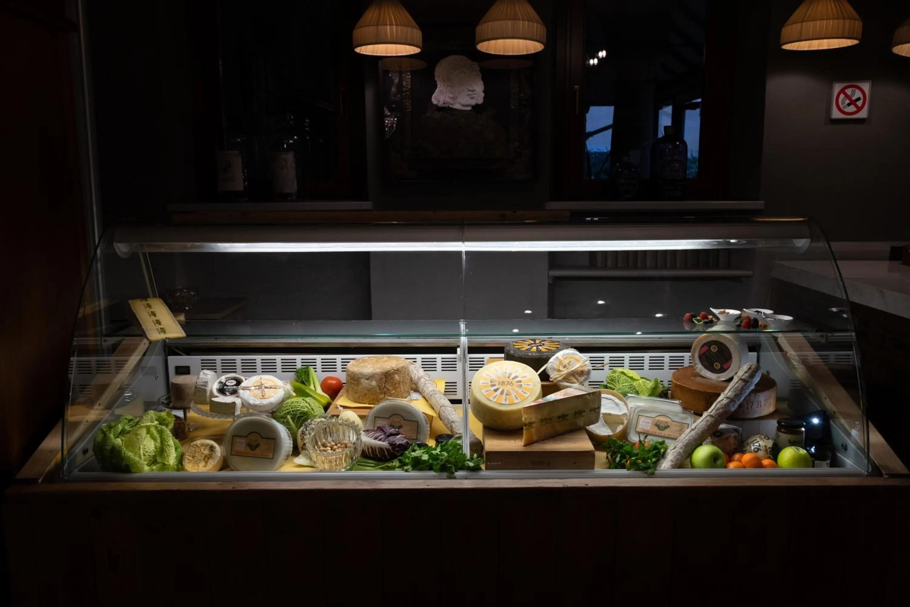 Restaurant/places to eat in Al Castello Resort