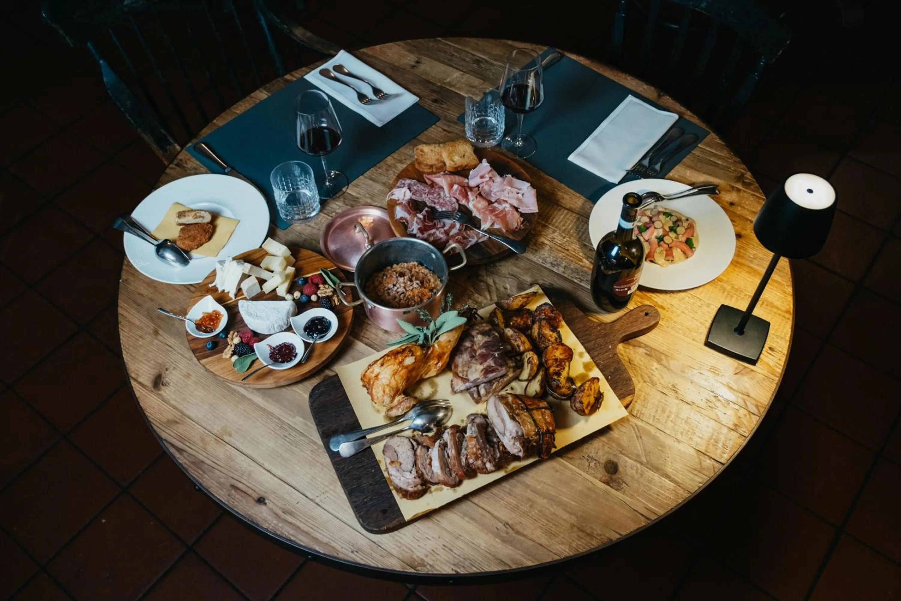 Restaurant/places to eat in Al Castello Resort