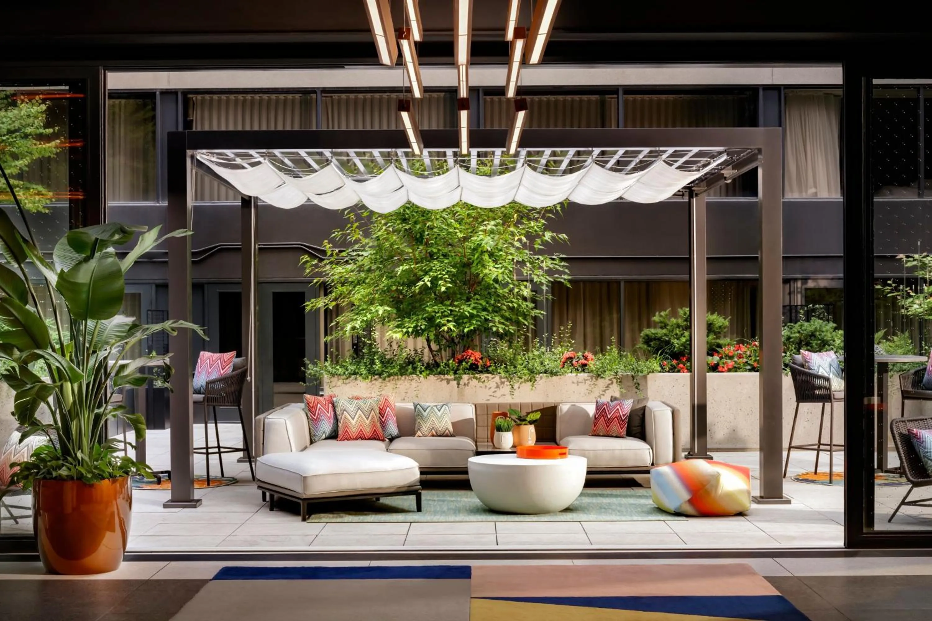 Restaurant/places to eat in W Toronto